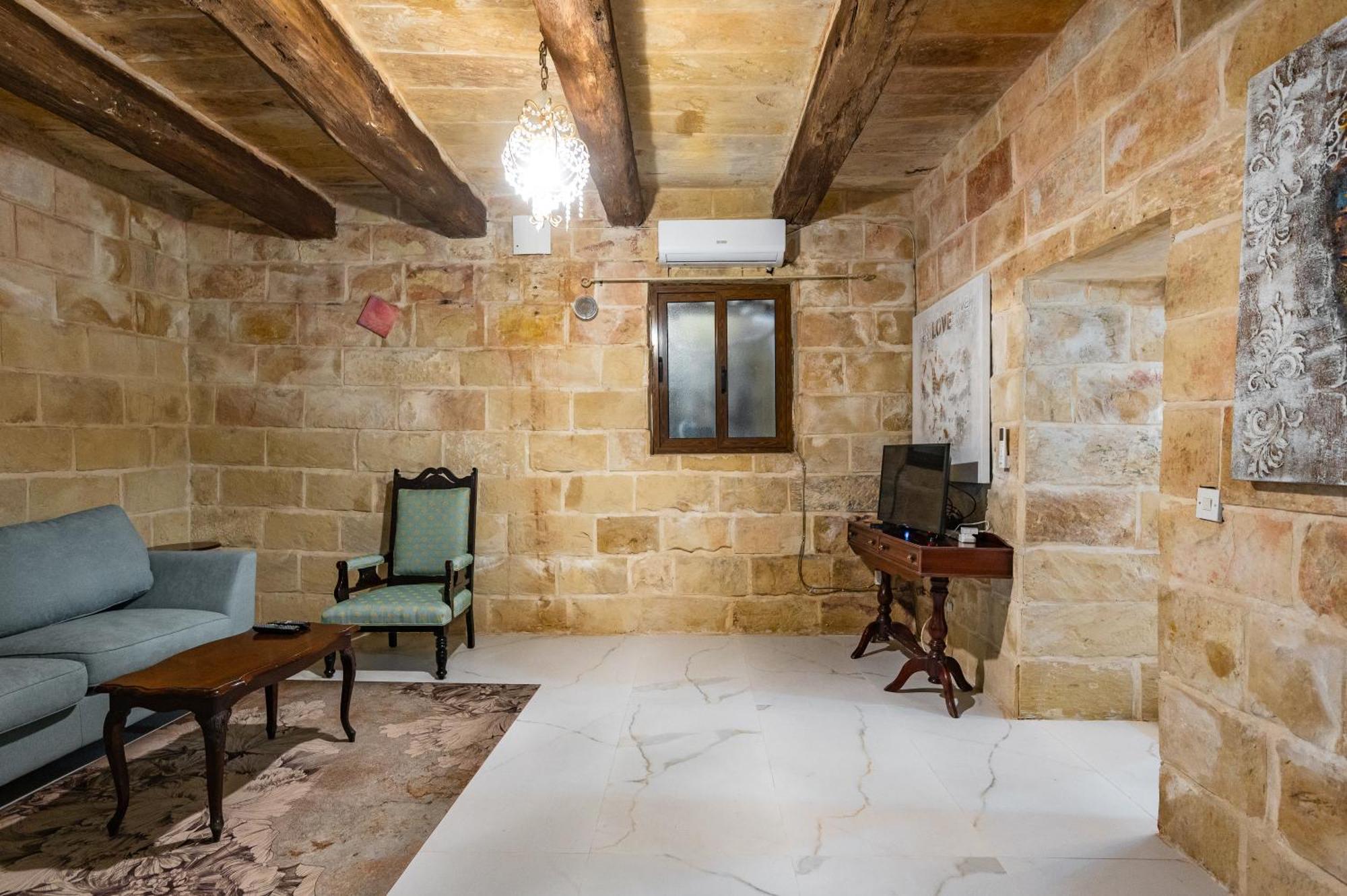 Thor's Space Apartment Valletta