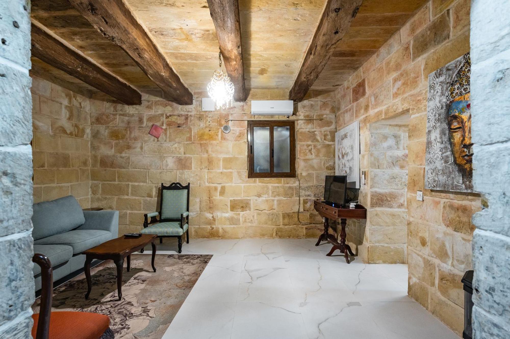 Thor's Space Apartment Valletta