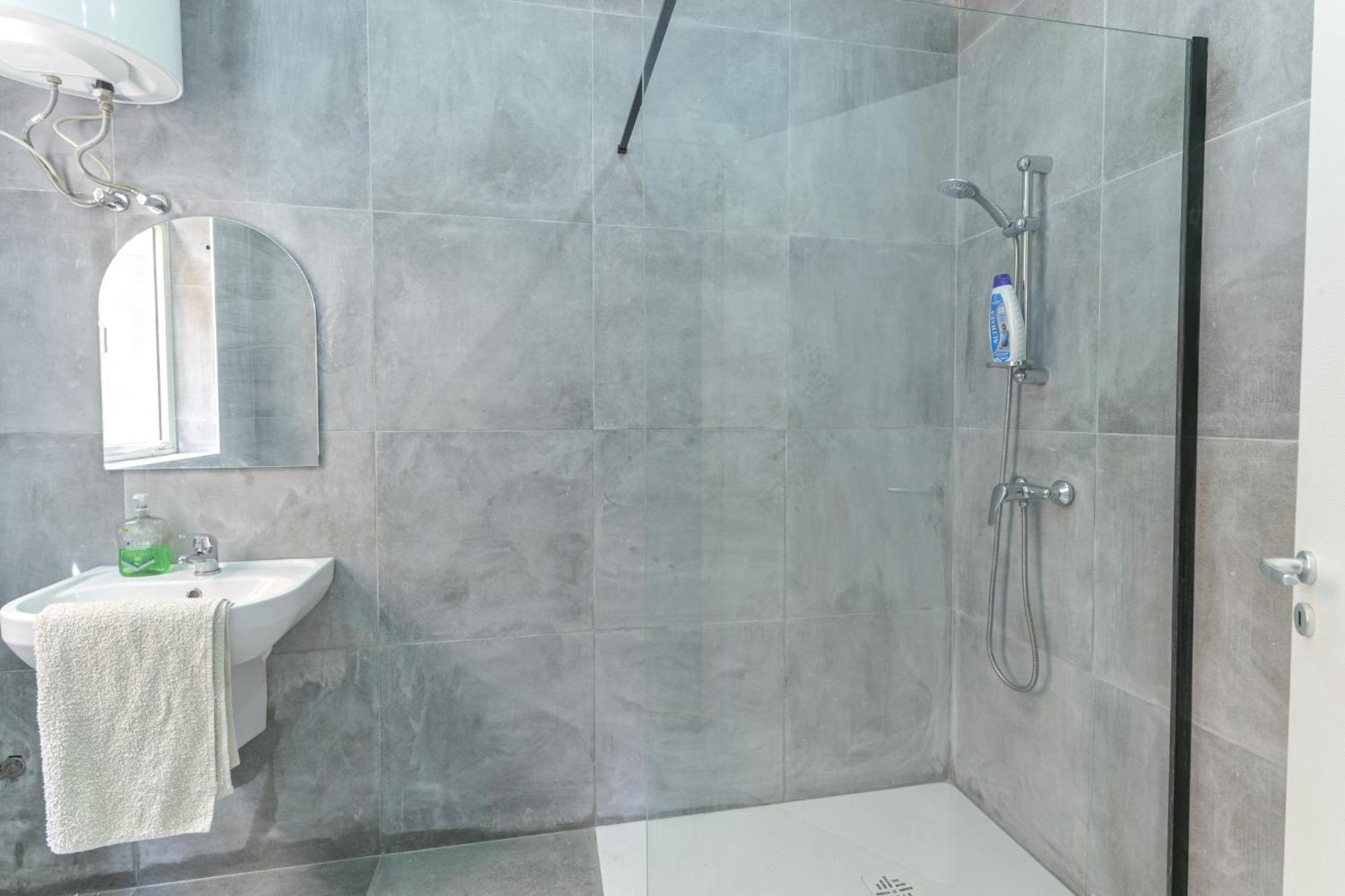 Apartment New 1 Bedroom In Centre With Terrace And Views Valletta