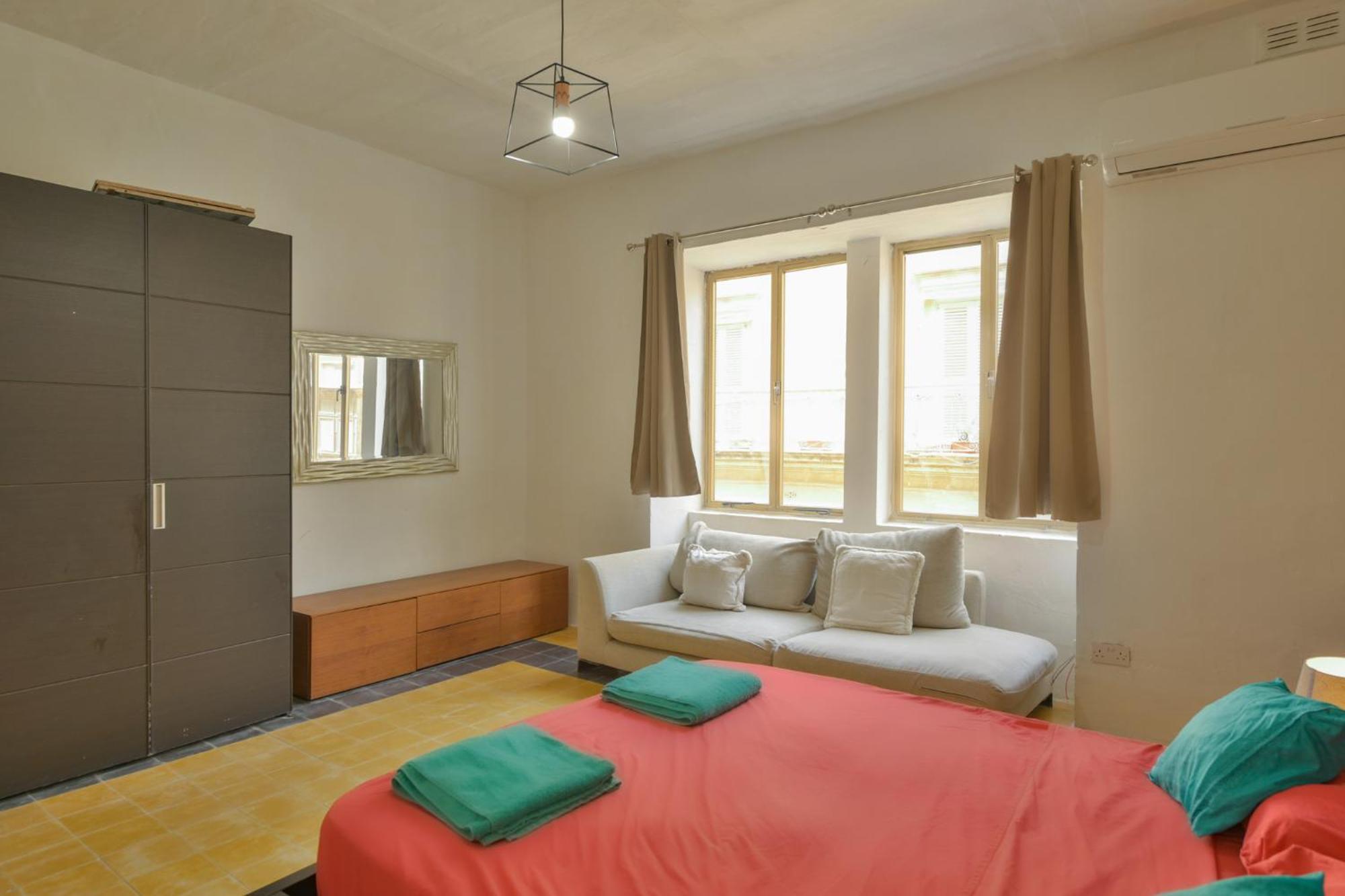 New 1 Bedroom In Centre With Terrace And Views Apartment