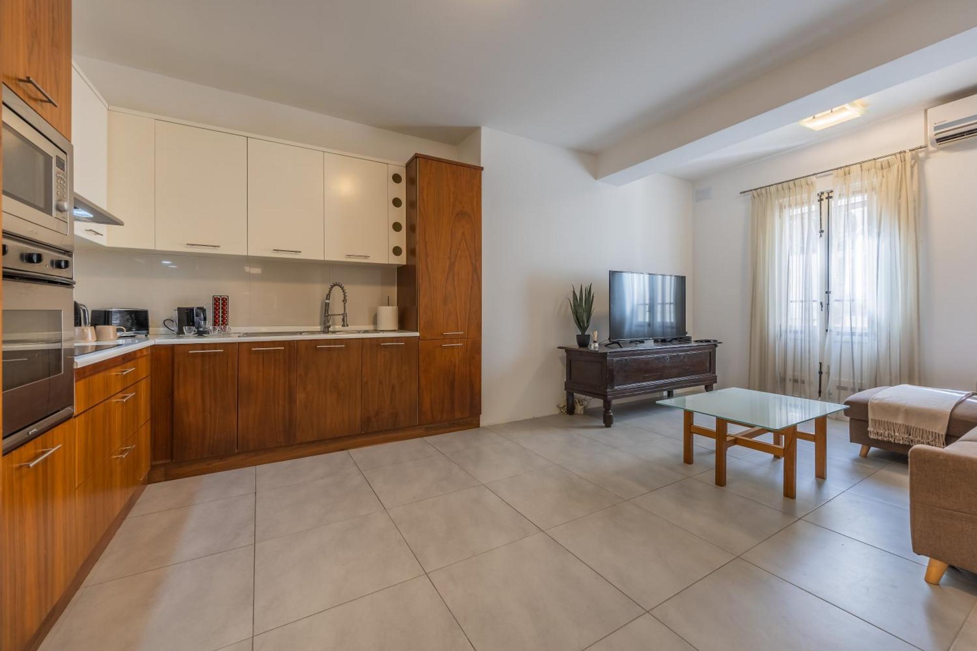 Stunning 1-bed In Heart Of * Valletta
