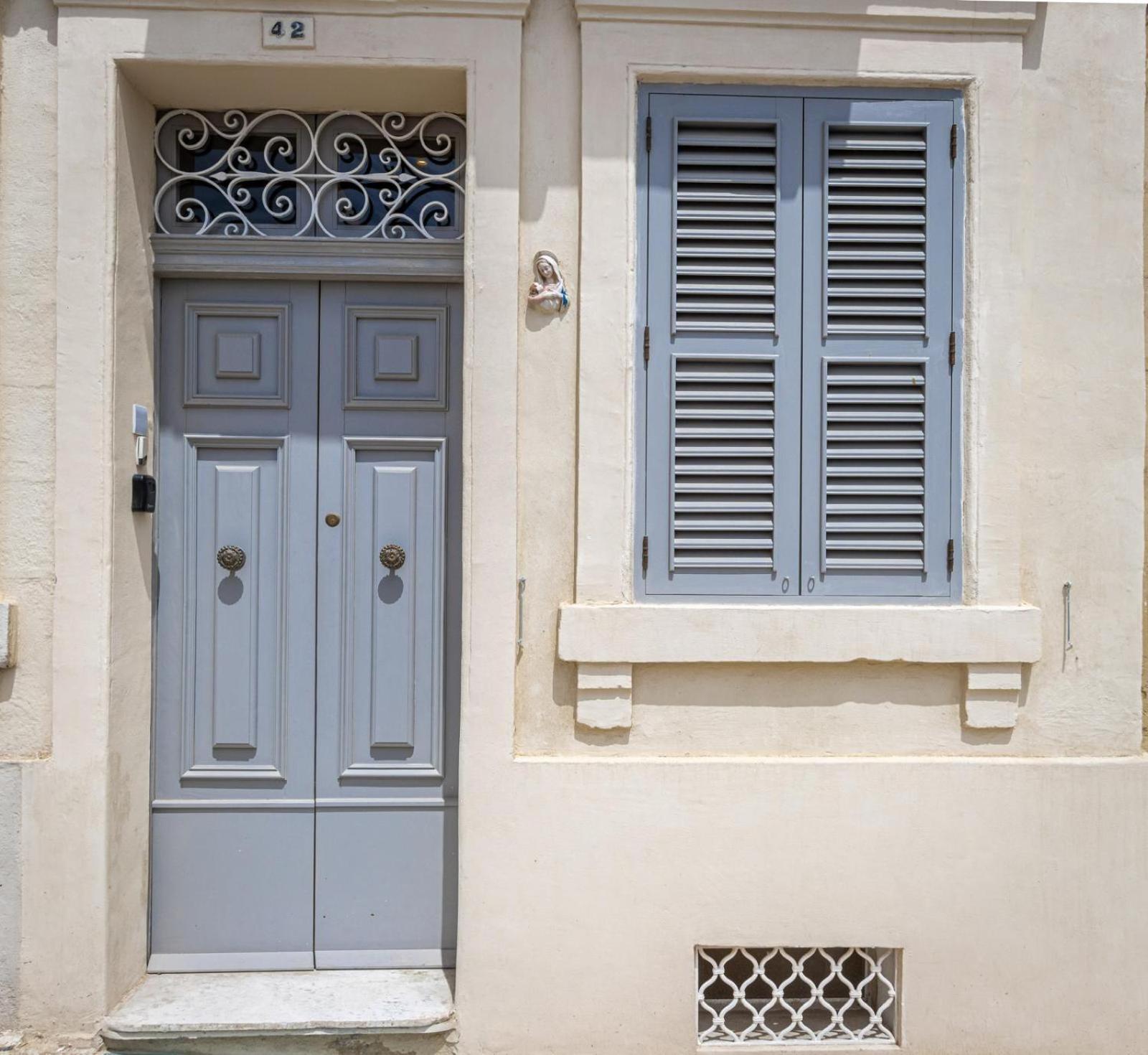 Apartment Stylish Seaview House