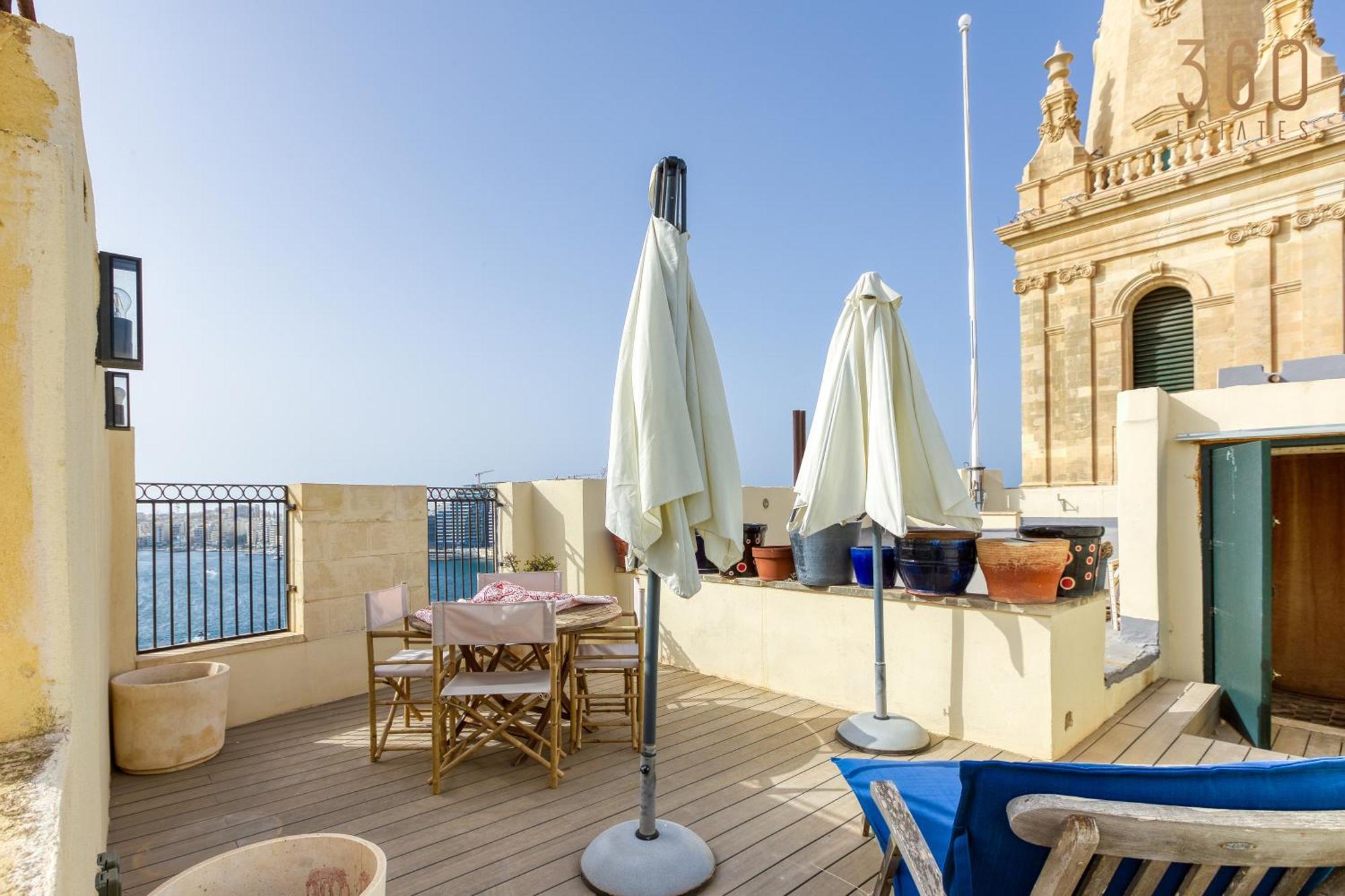 Postcard Penthouse By 360 Estates Apartment