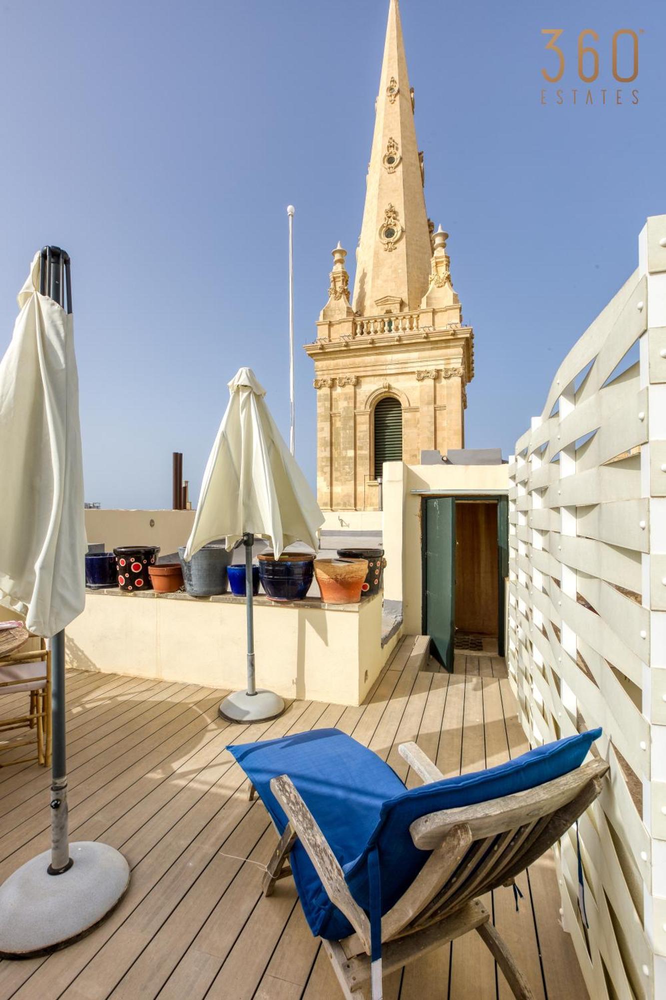 Postcard Penthouse By 360 Estates Apartment Valletta