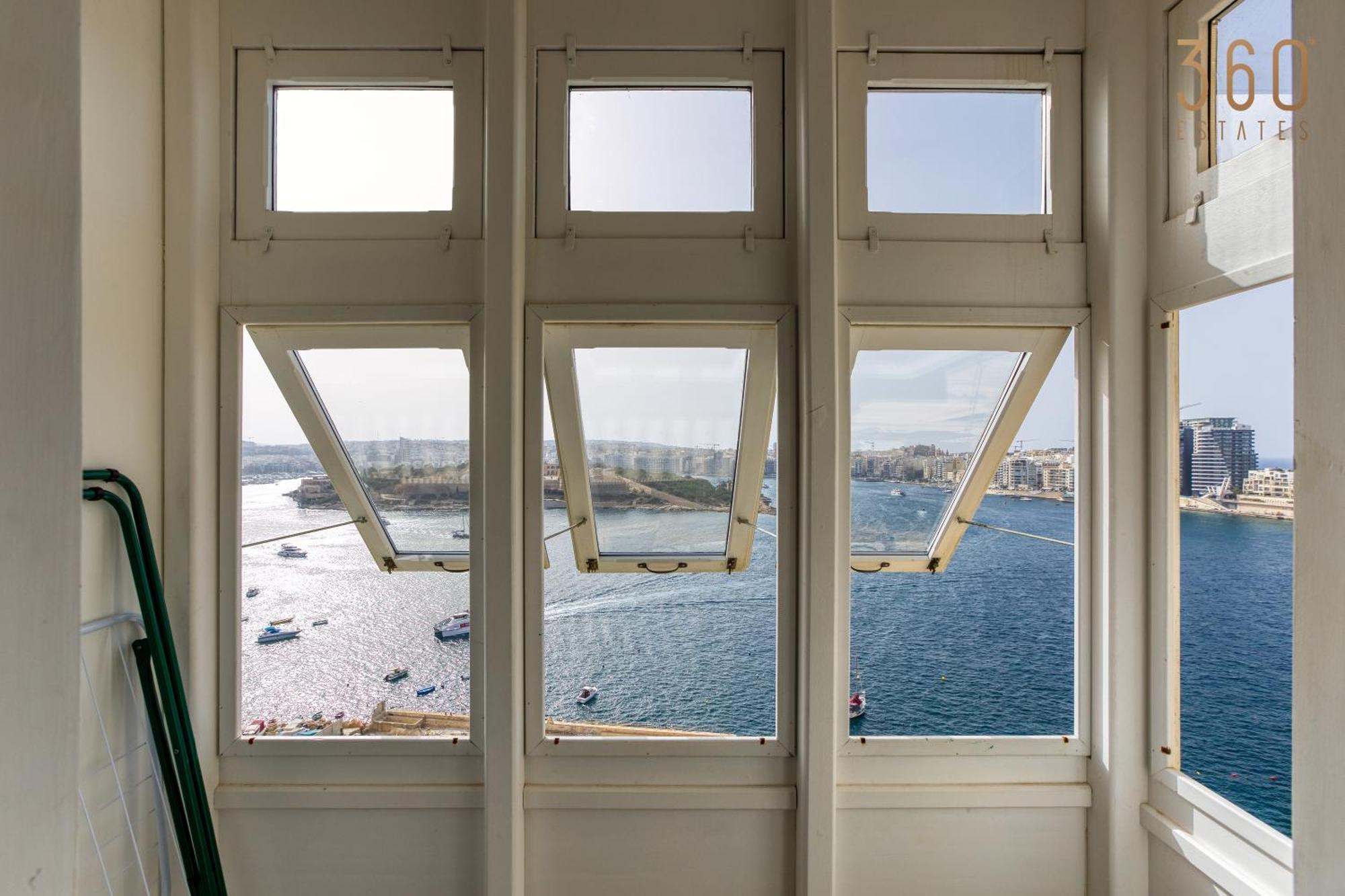 Postcard Penthouse By 360 Estates Apartment
