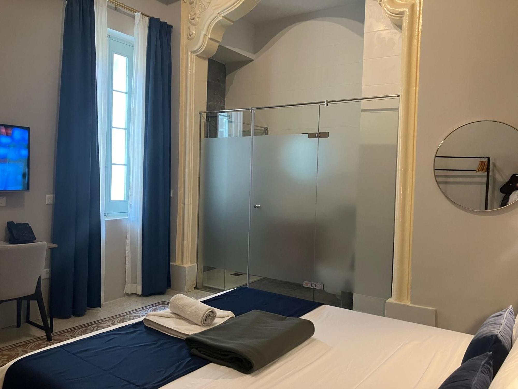 Hotel Mulberry *
