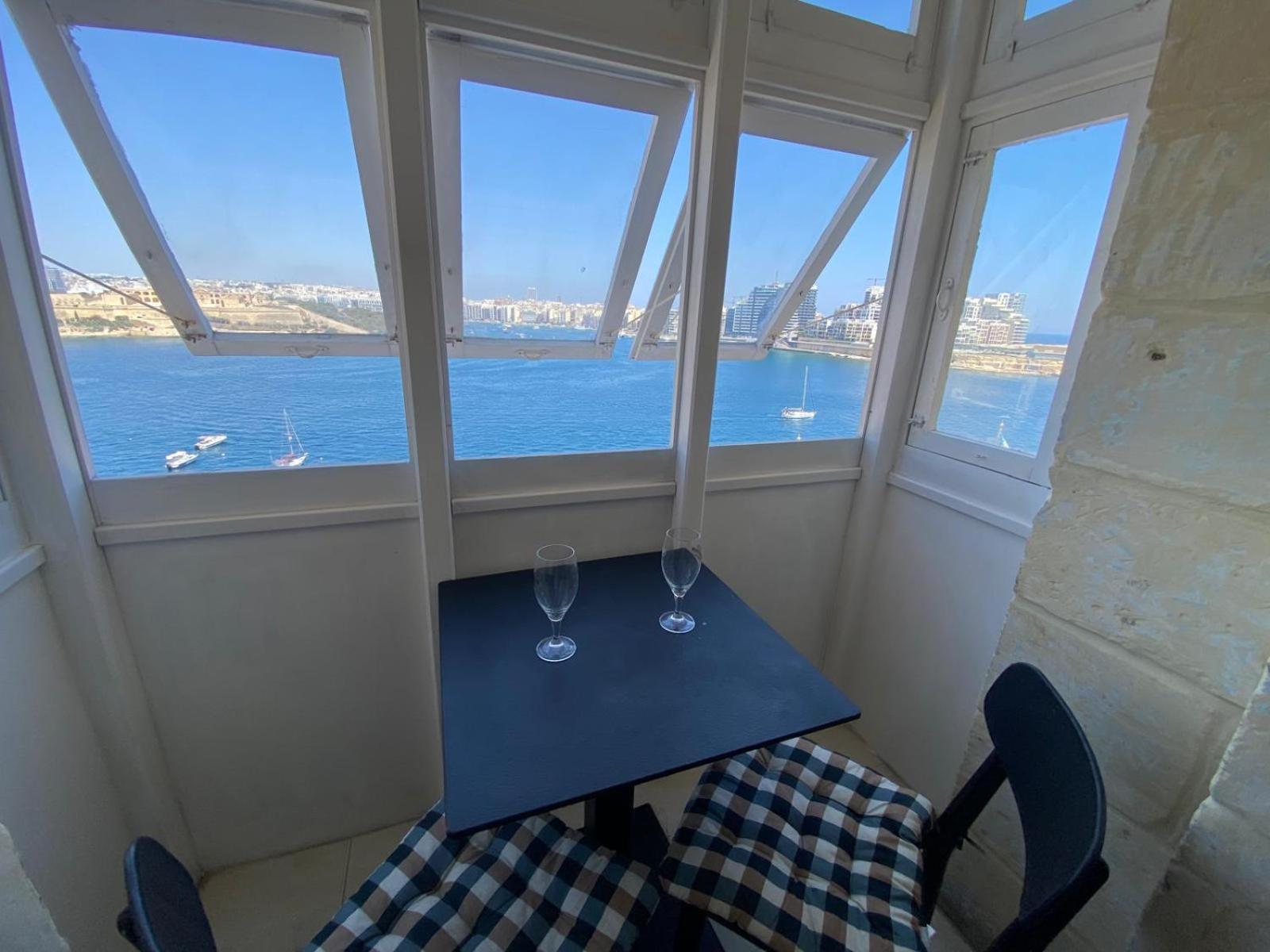 Seafront Apartamento *