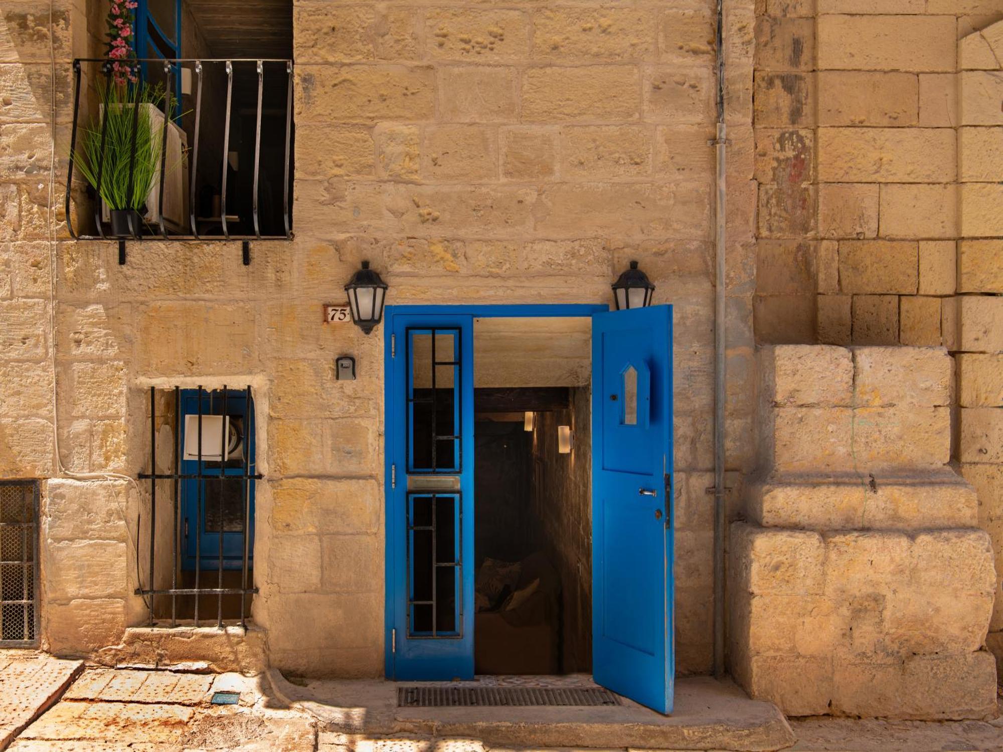 75 St Christopher Street, Apartment Valletta