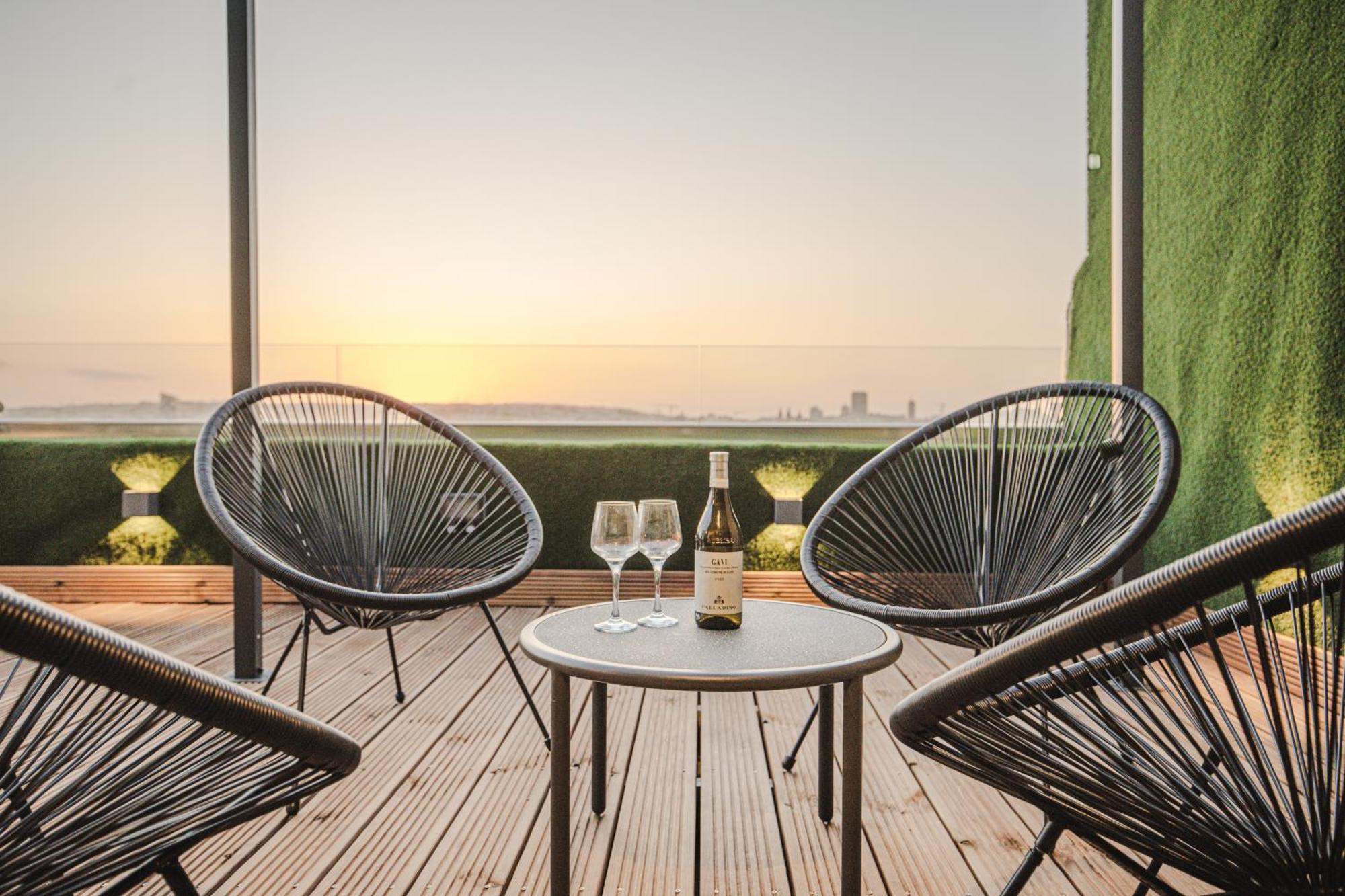 The Iconic Terrace Apartment *