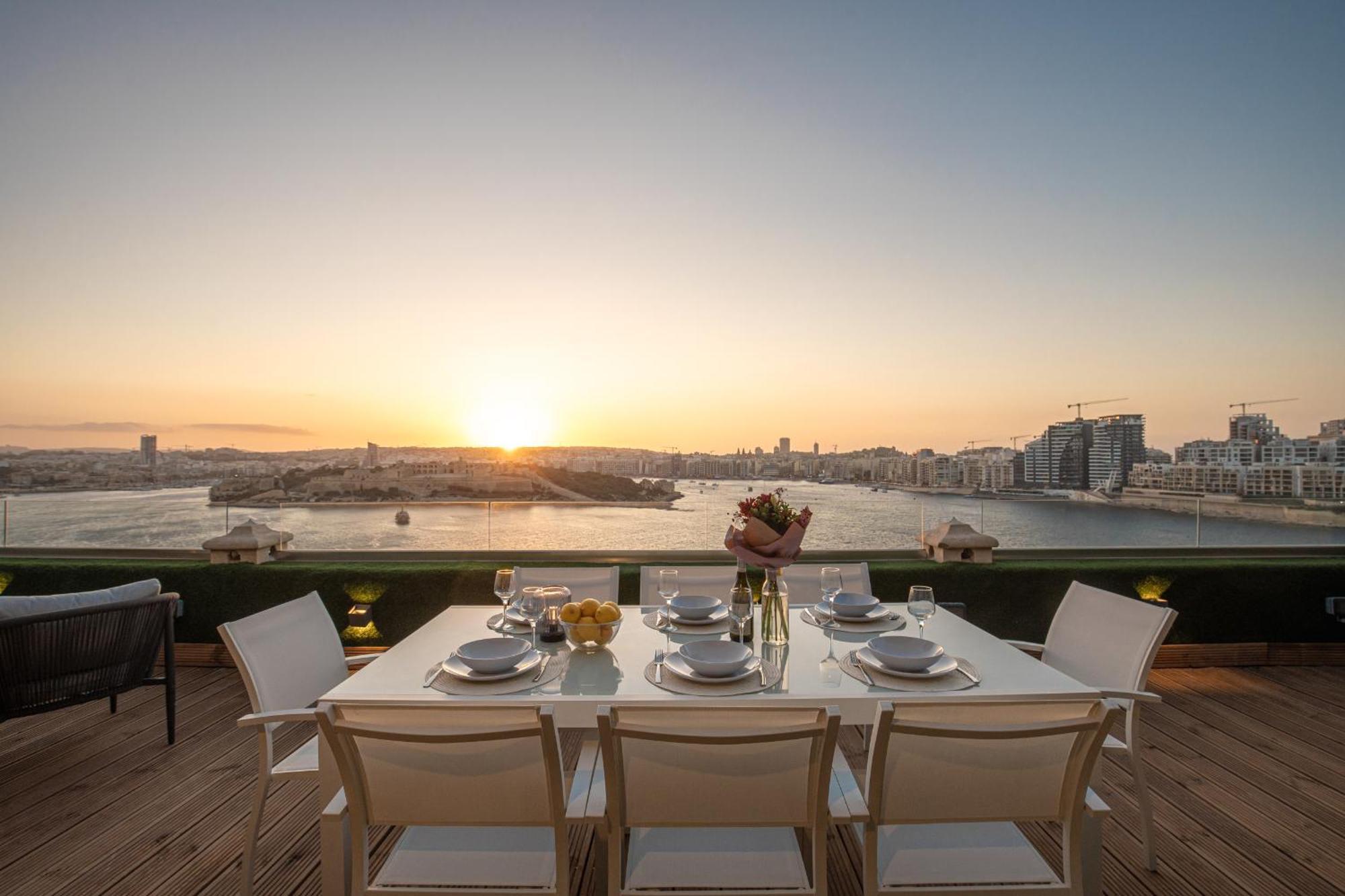 The Iconic Terrace Apartment