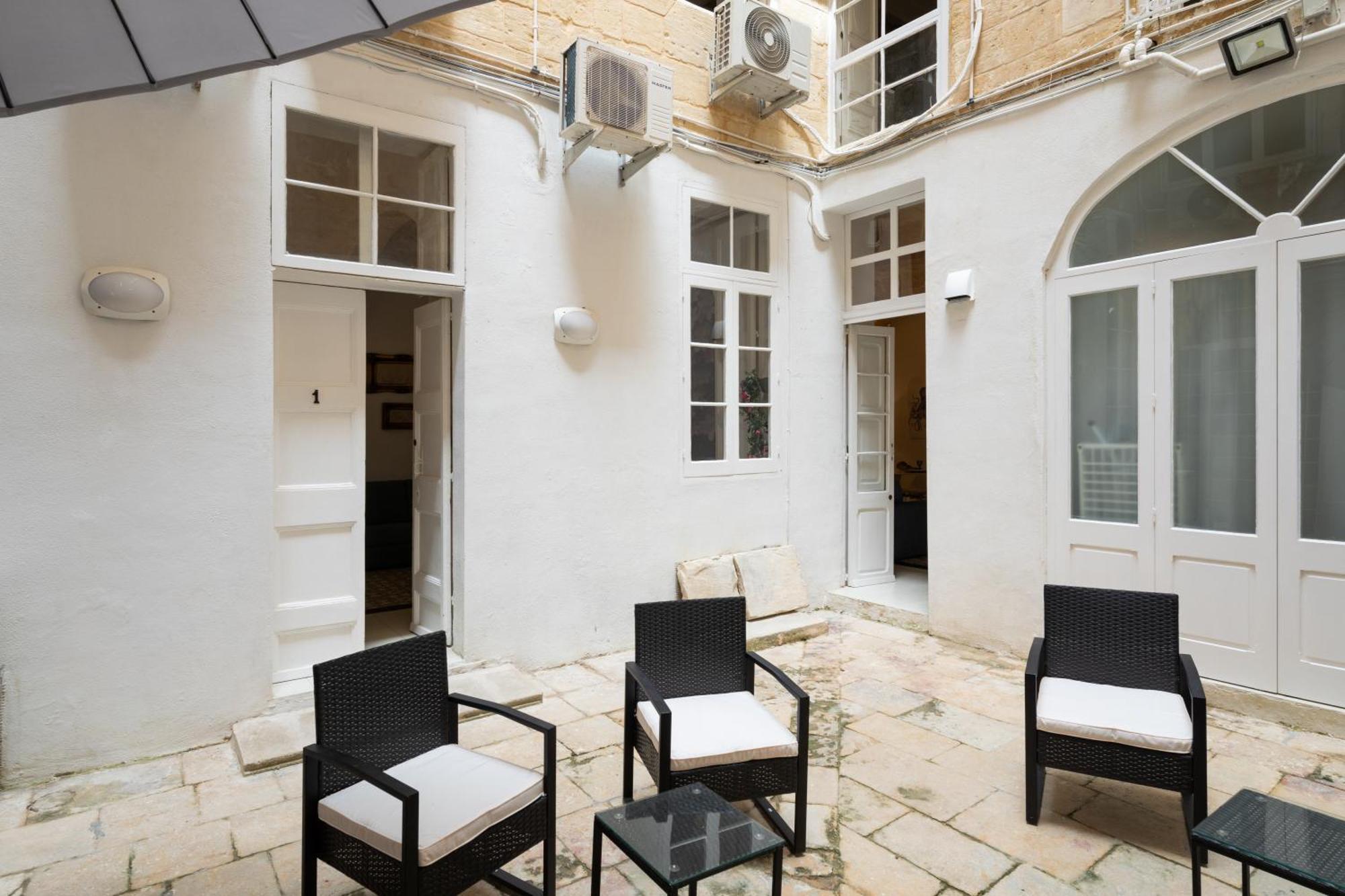 Apartment Traditional With Maltese Internal Court Yard - Designed With Traditional Stone And Tiling Valletta