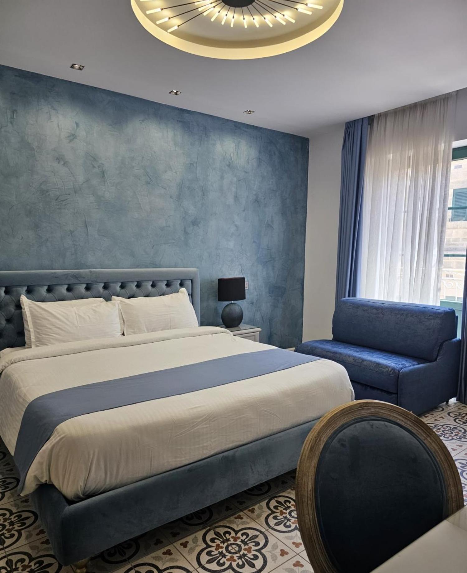 Casa Reale Boutique Hotel *