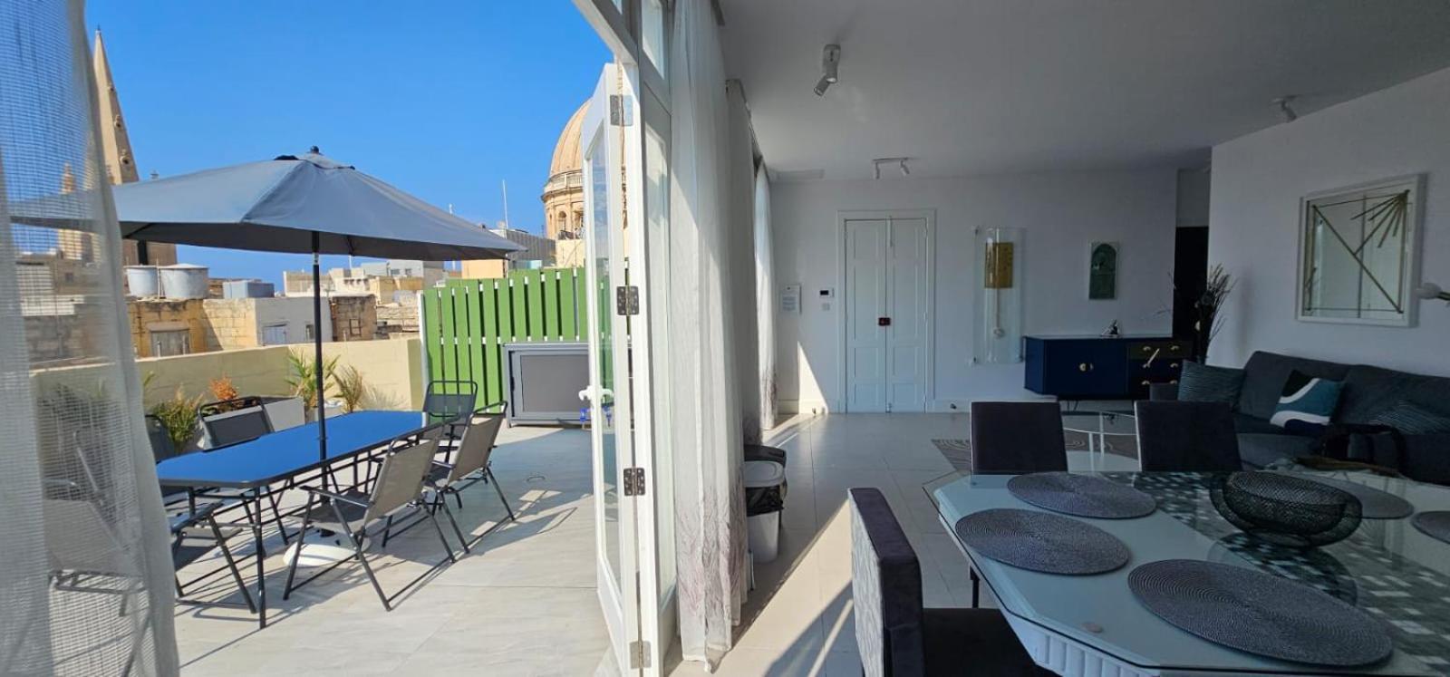 Penthouse Cathedral And Seaview Terrace Apartment