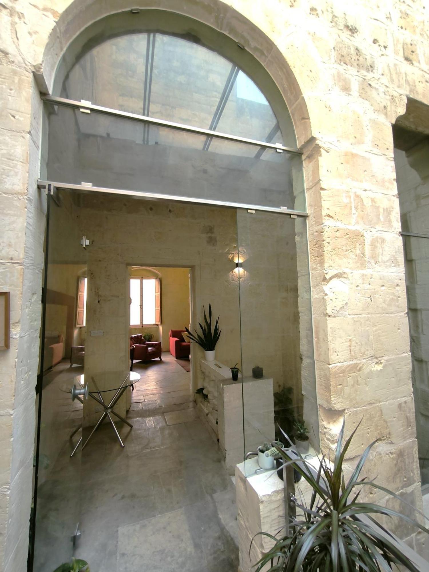 Stunning 3 Bedroom Town House Apartamento