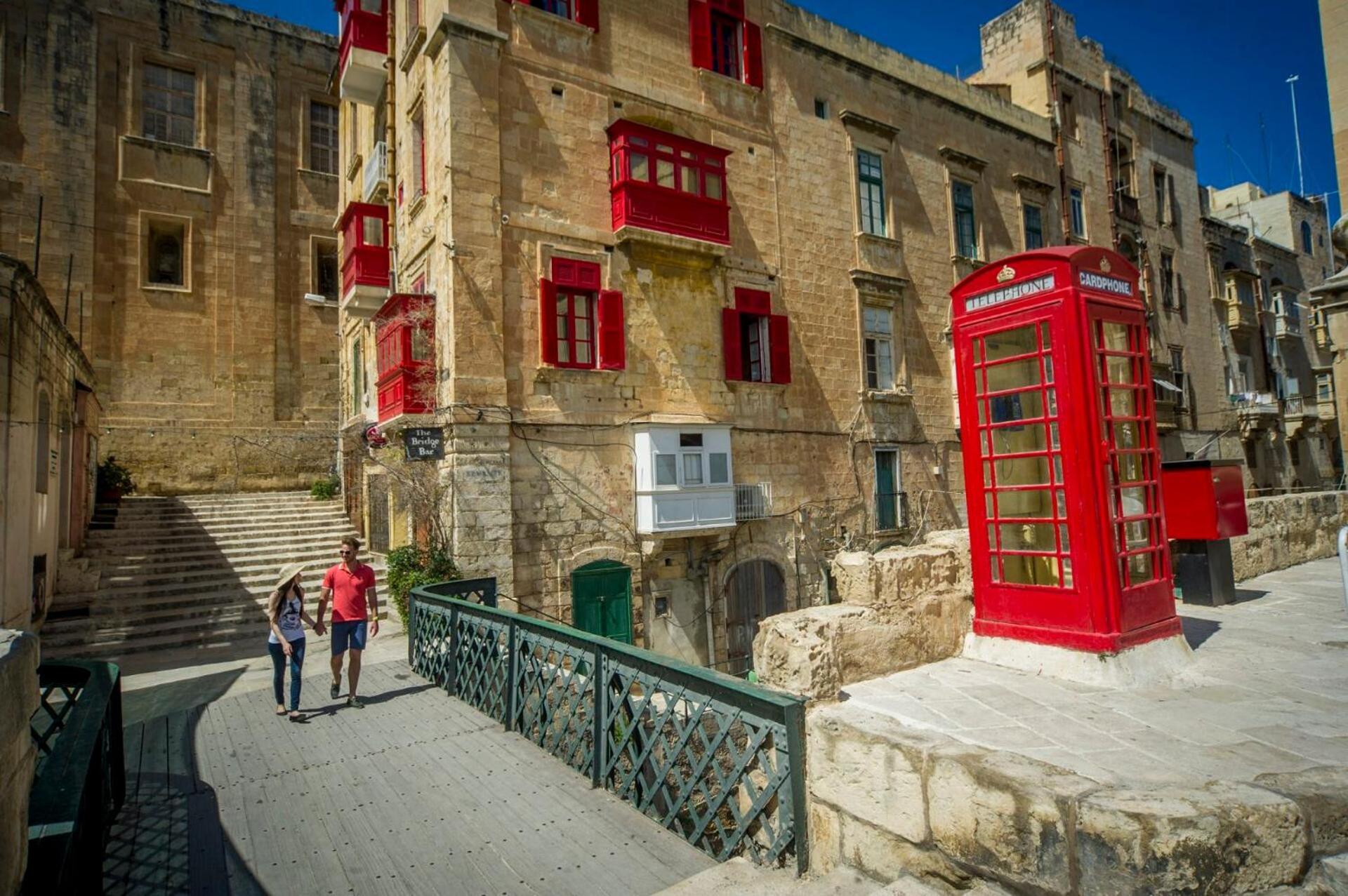 Exclusive With Historic Charm Apartment