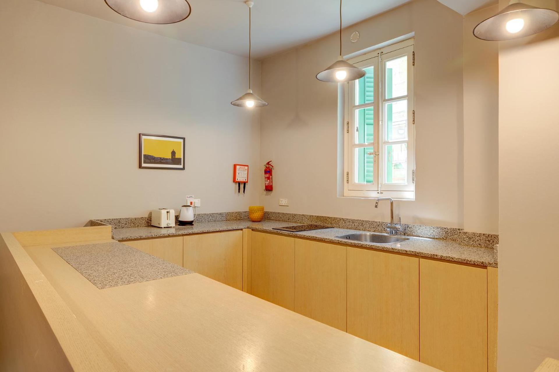 Tranquil 2 Bedroom In The Heart Of