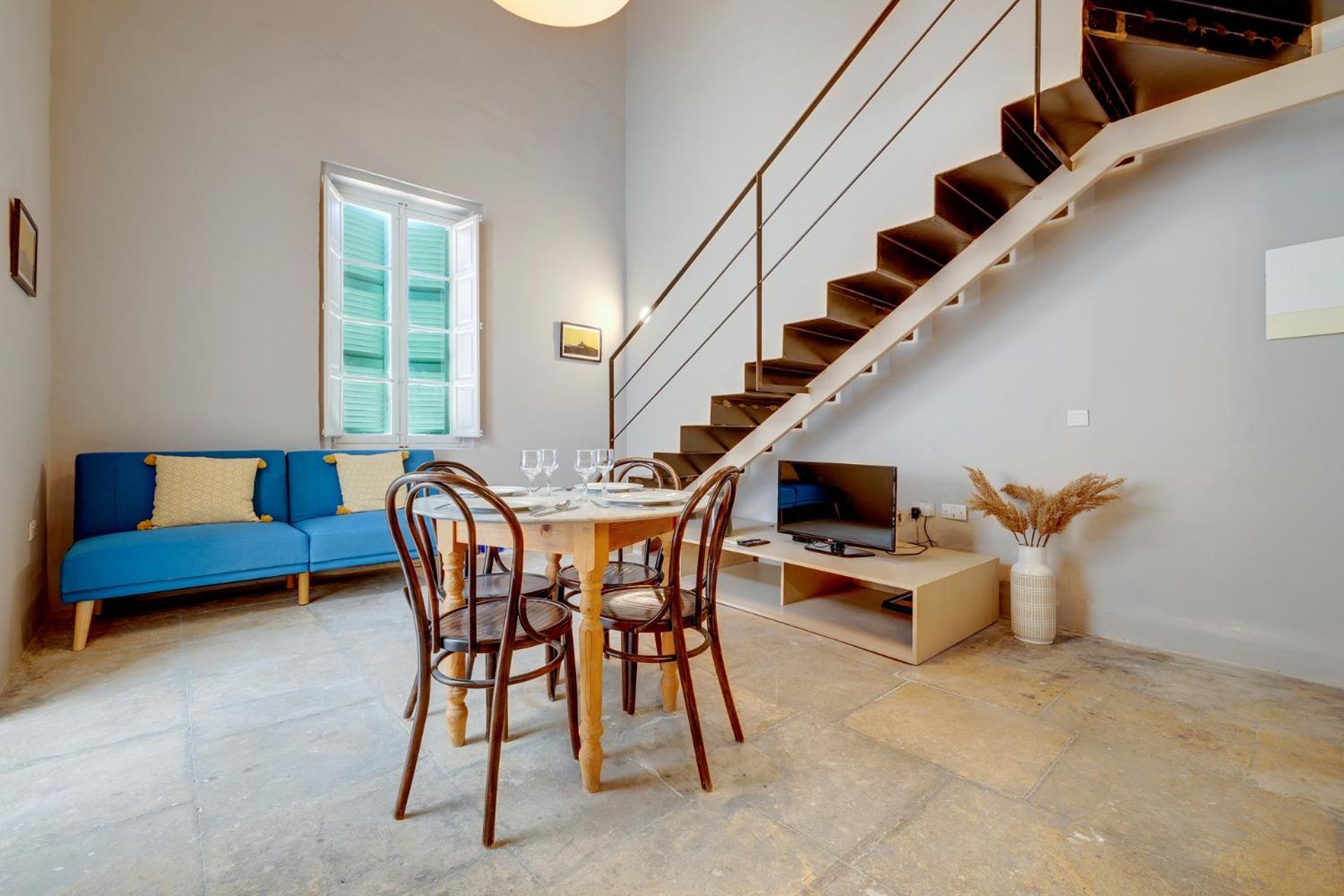 Tranquil 2 Bedroom In The Heart Of Apartment *