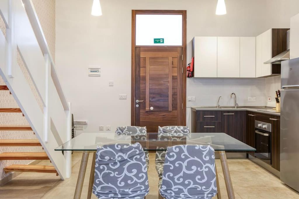 Apartment Charming, Designer 1 Bedroom Loft By 360 Estates Valletta