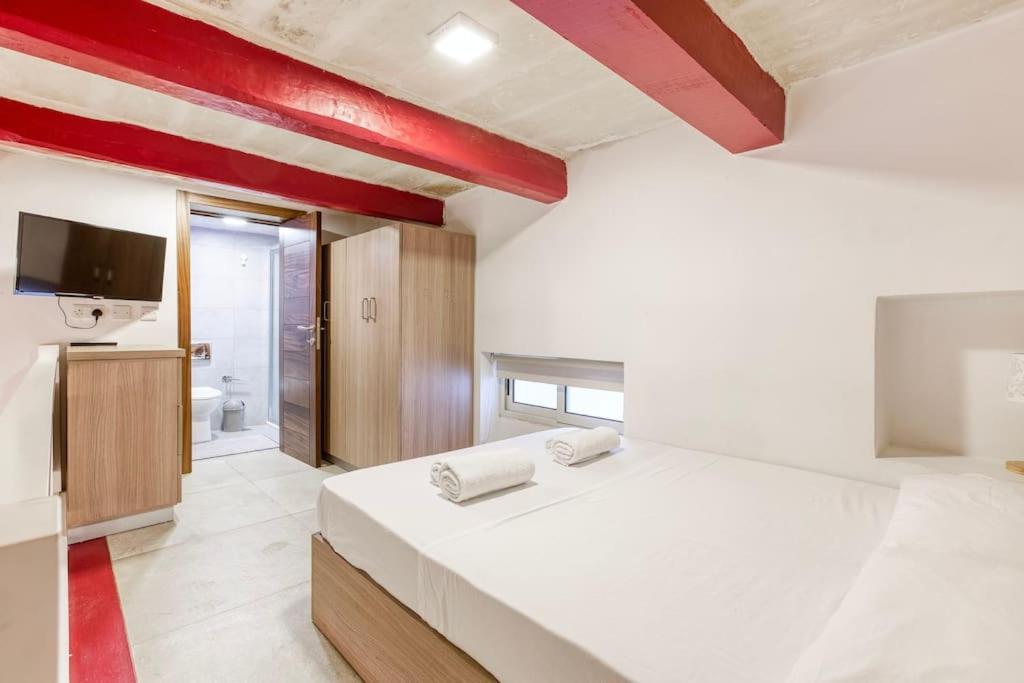 Apartment Charming, Designer 1 Bedroom Loft By 360 Estates Valletta