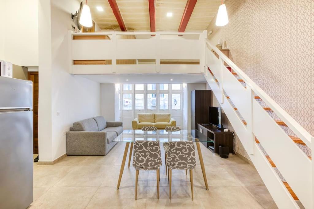 Charming, Designer 1 Bedroom Loft By 360 Estates Apartment Valletta