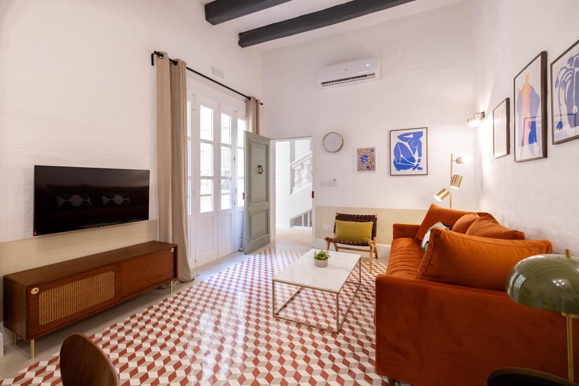 136 Old Bakery Apartment
