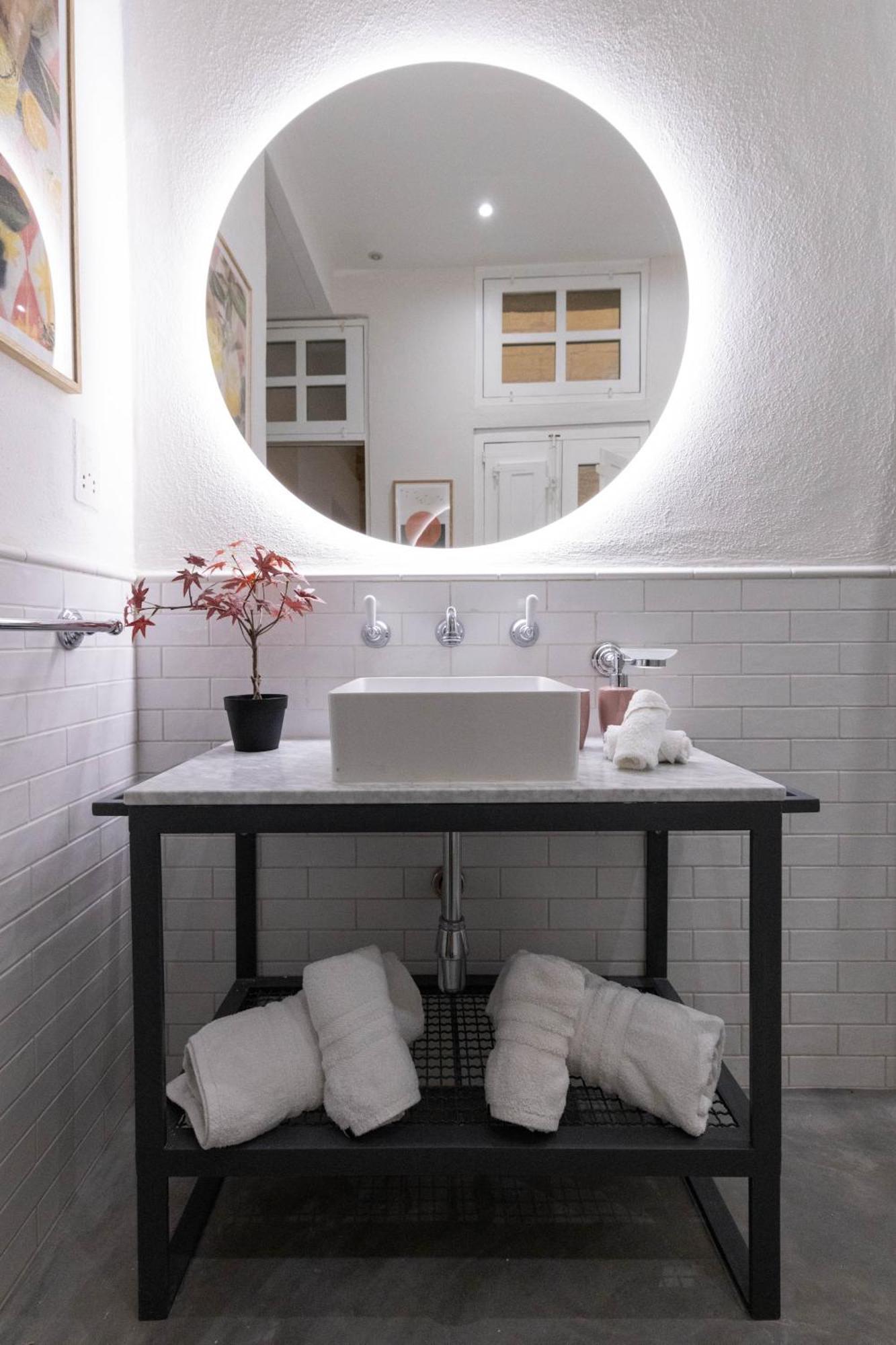 136 Old Bakery Apartment