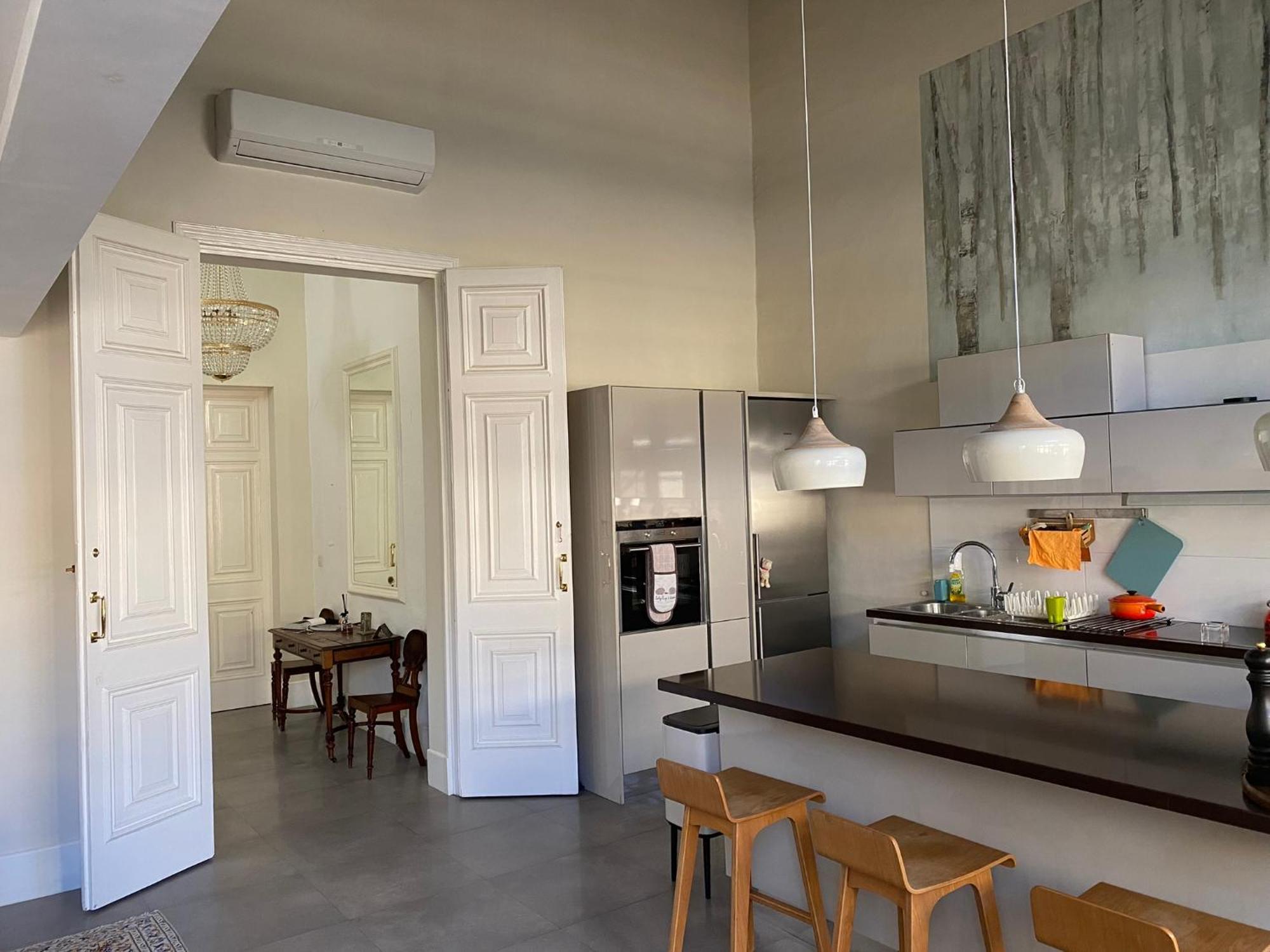 Palatial Flat Inside Bright Duplex Penthouse Valletta
