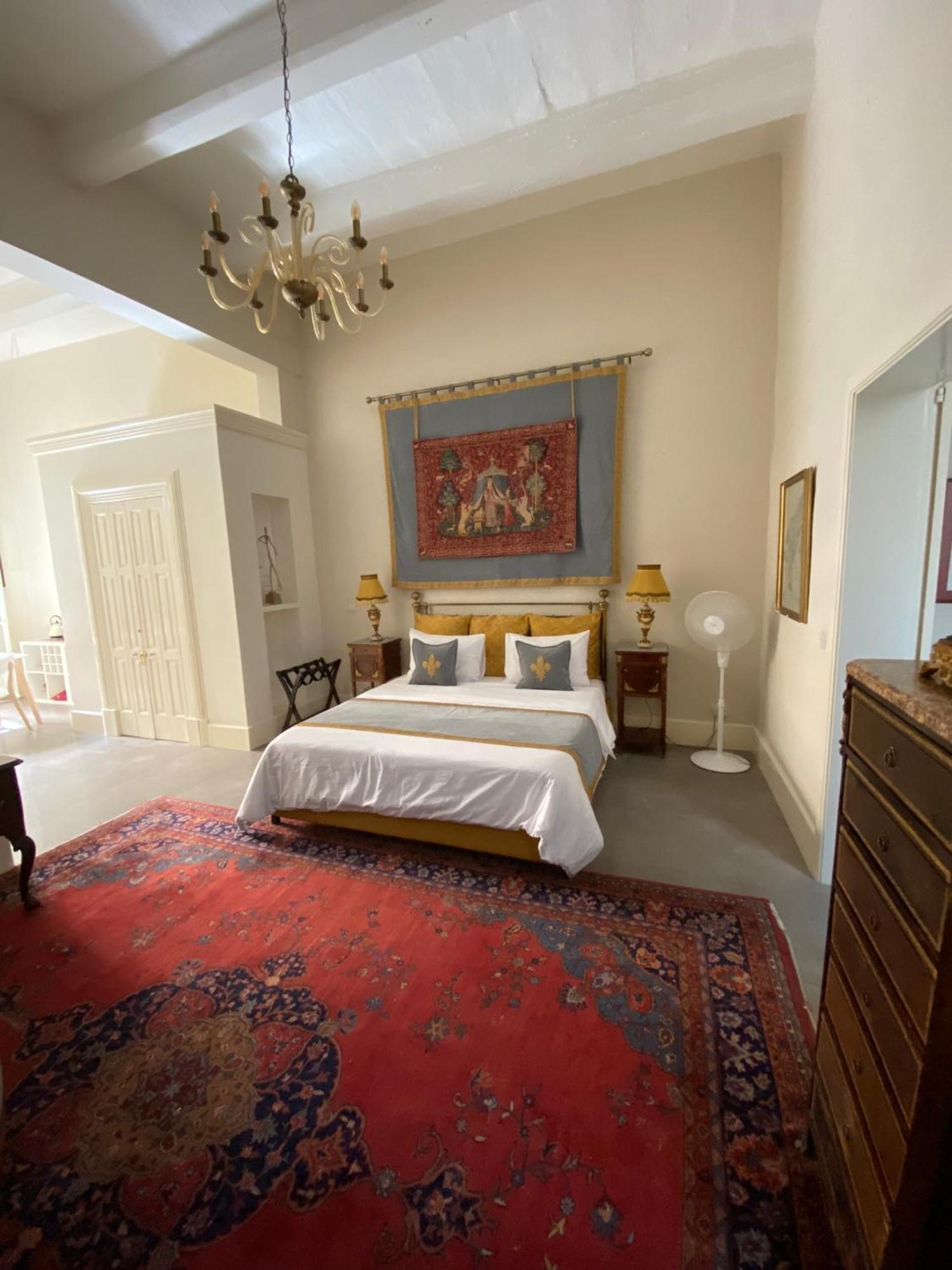 Palatial Flat Inside Bright Duplex Penthouse