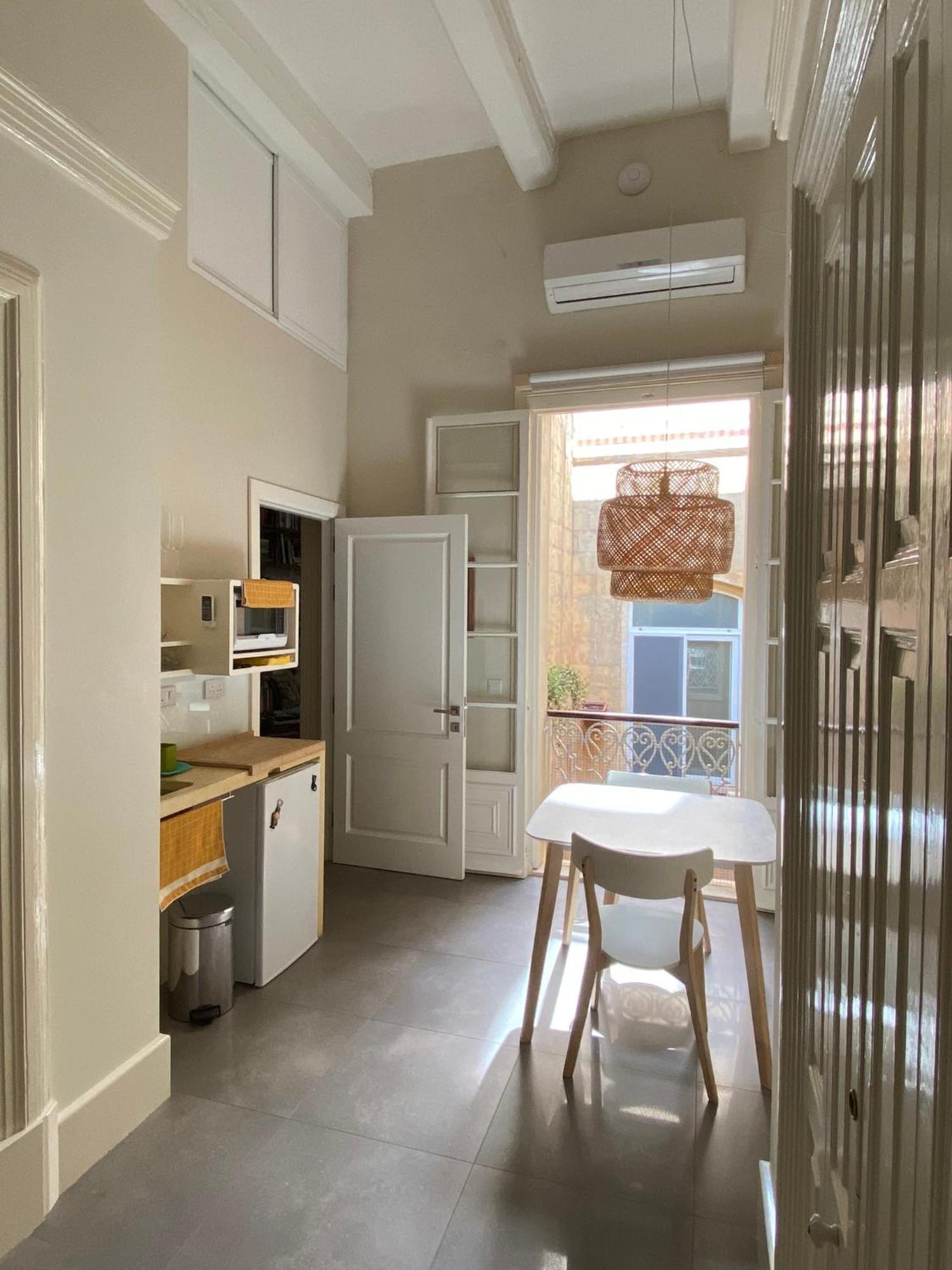 Apartment Palatial Flat Inside Bright Duplex Penthouse Valletta