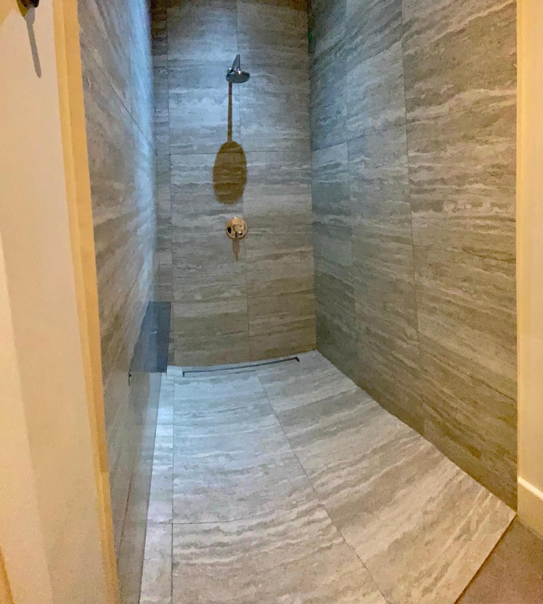 Palatial Flat Inside Bright Duplex Penthouse *