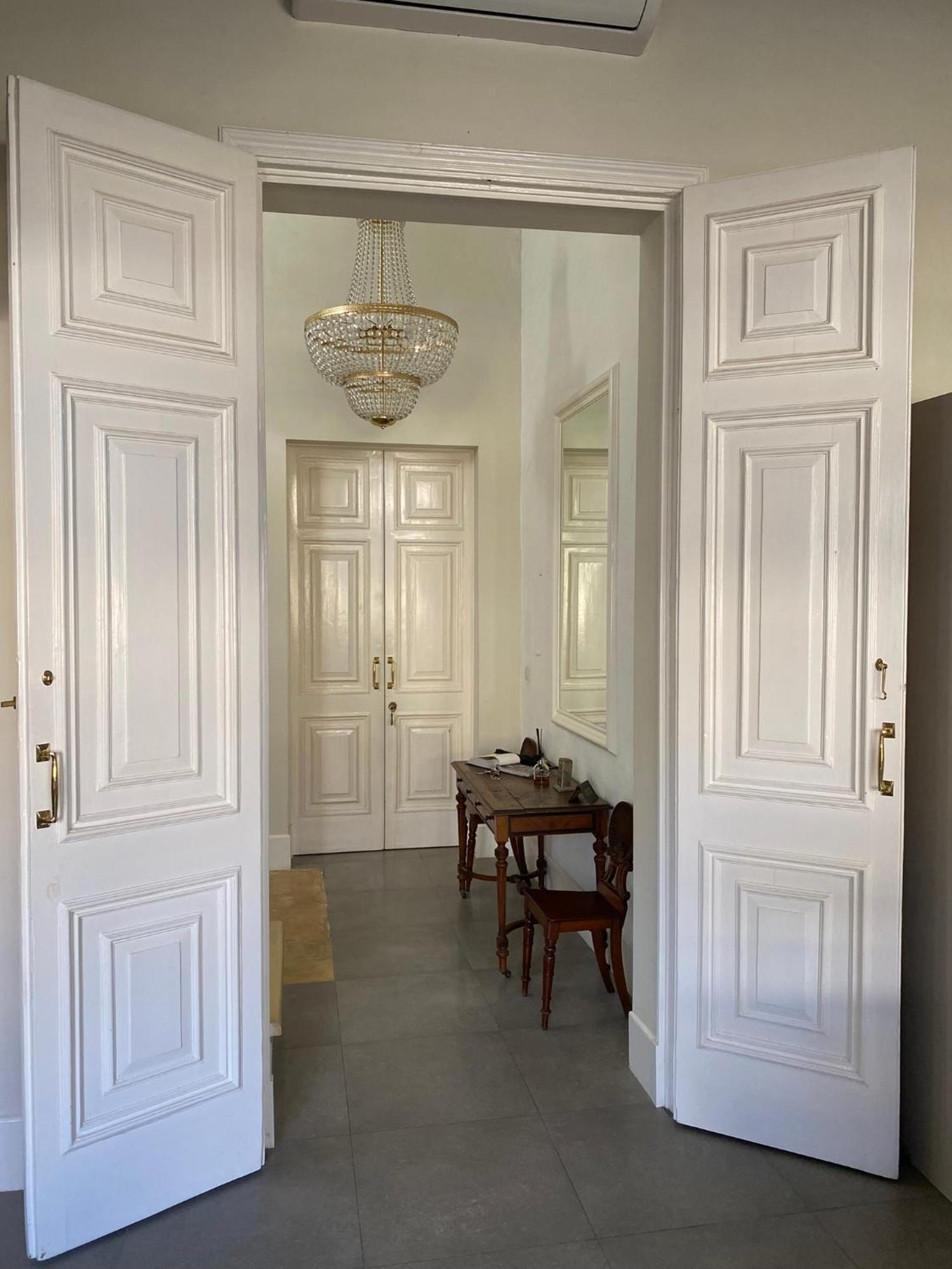 Palatial Flat Inside Bright Duplex Penthouse Valletta