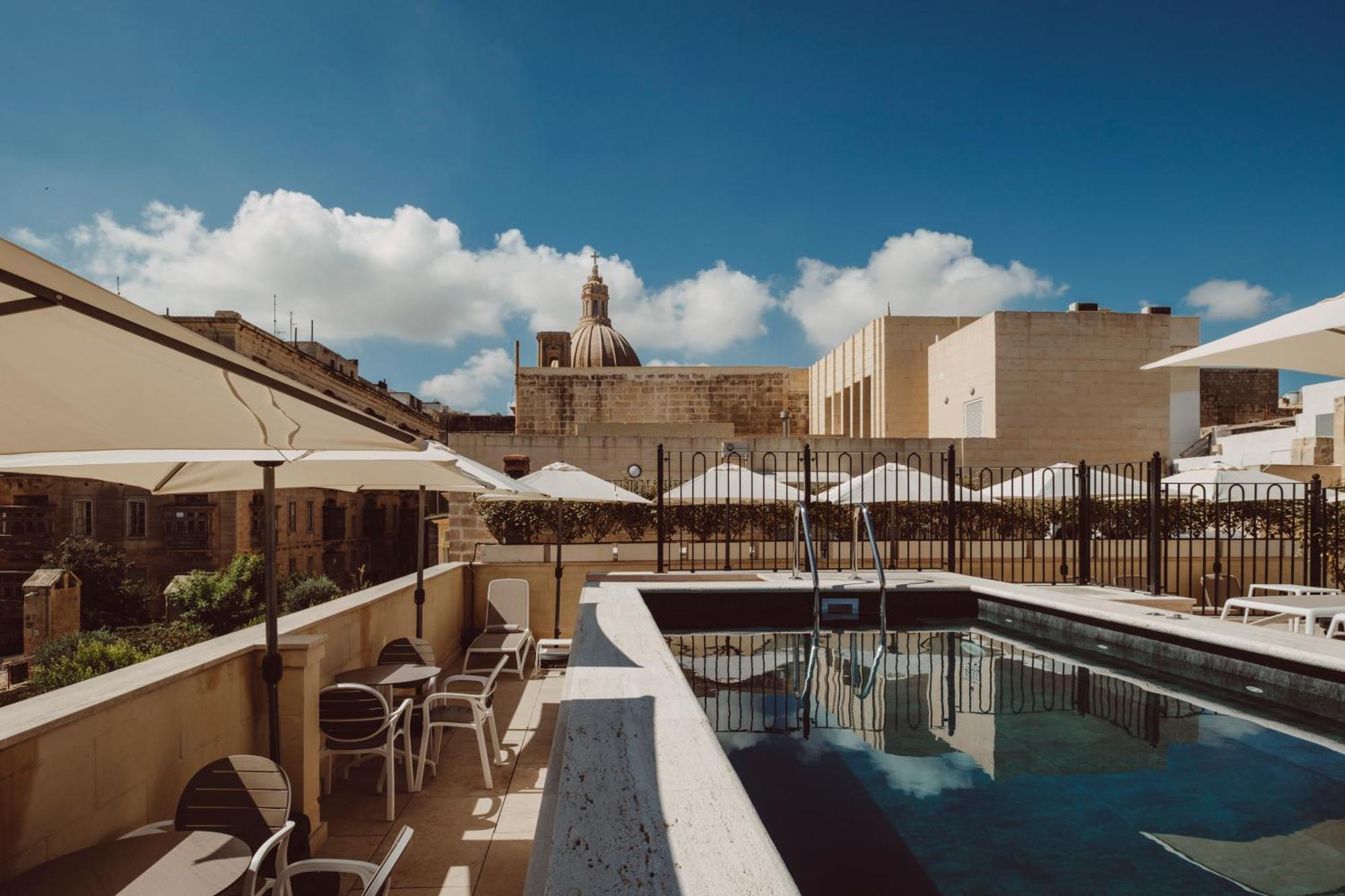 Hotel San Karlu 3*