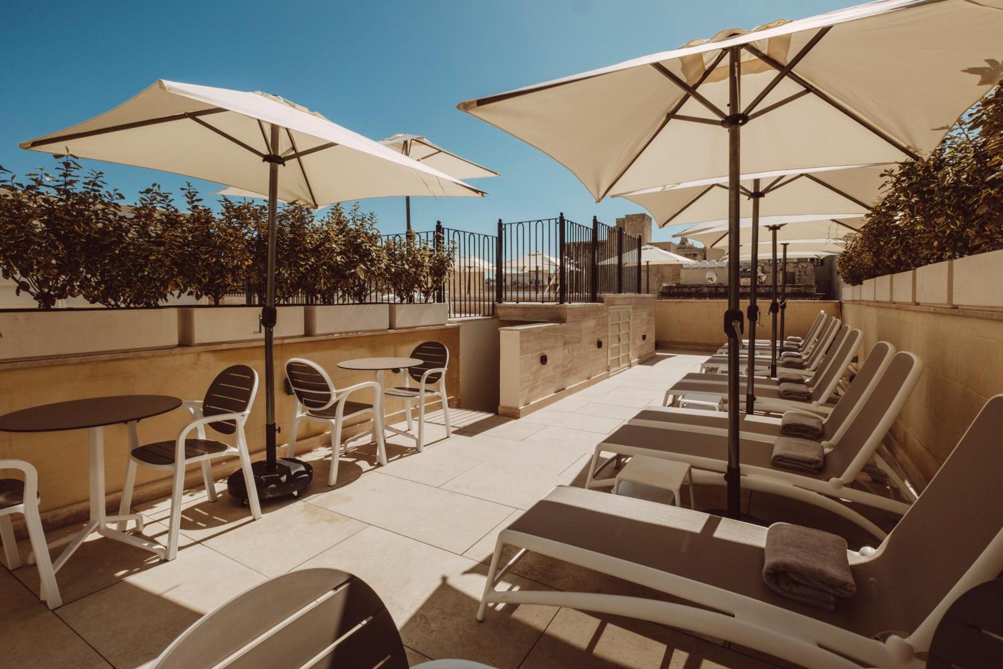 Hotel San Karlu 3*