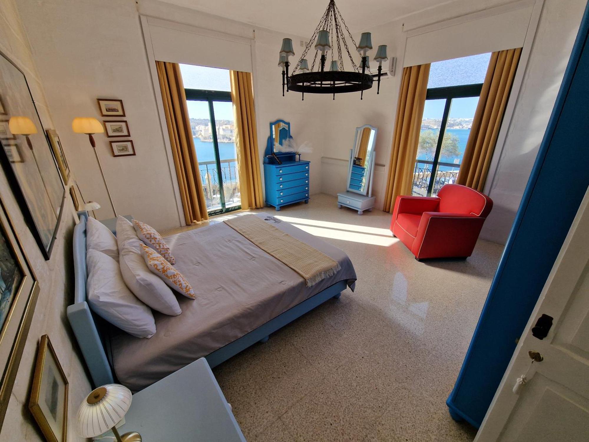 Grand Harbour View *