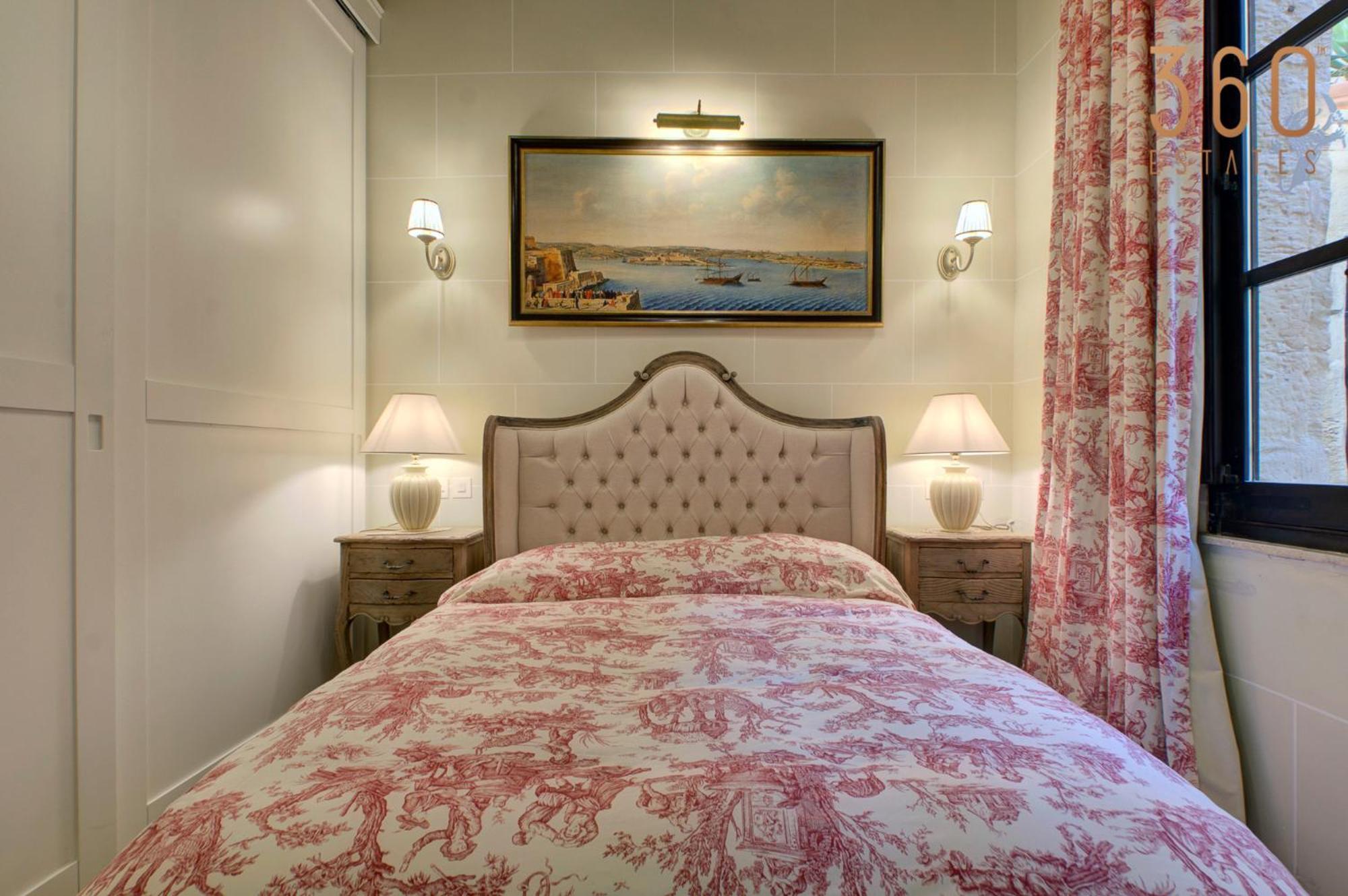 Villa A Luxurious Palazzo In Valetta With Private Pool By 360 Estates