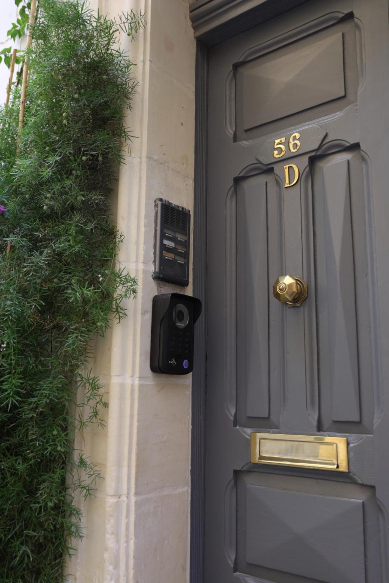 In Style Apartment