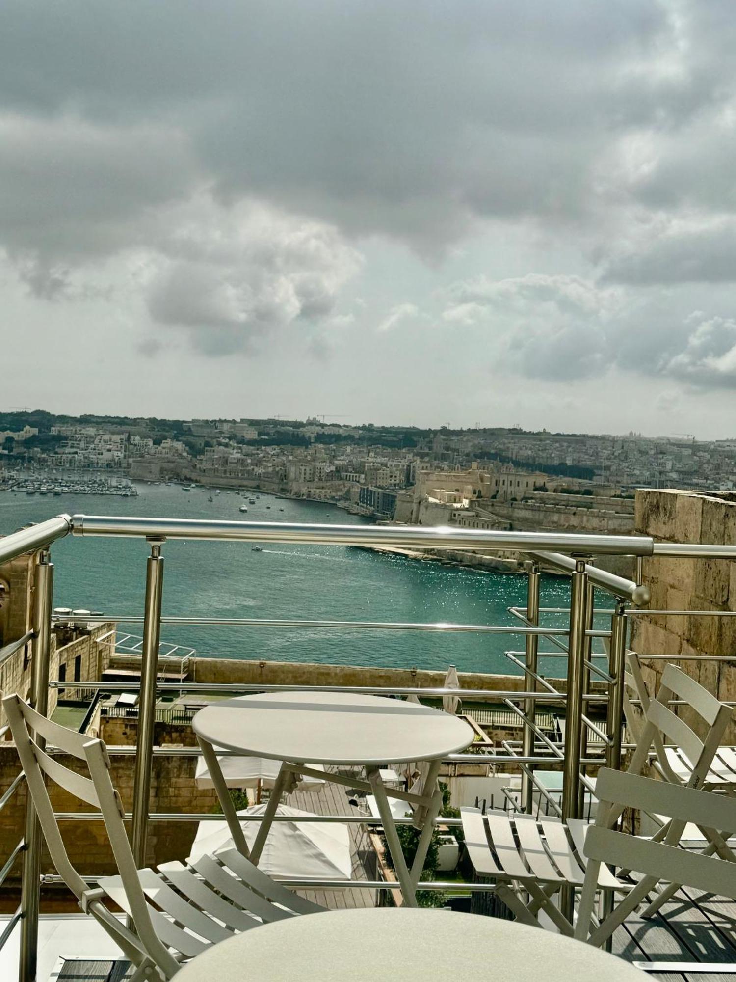 Paulos Aparthotel Valletta