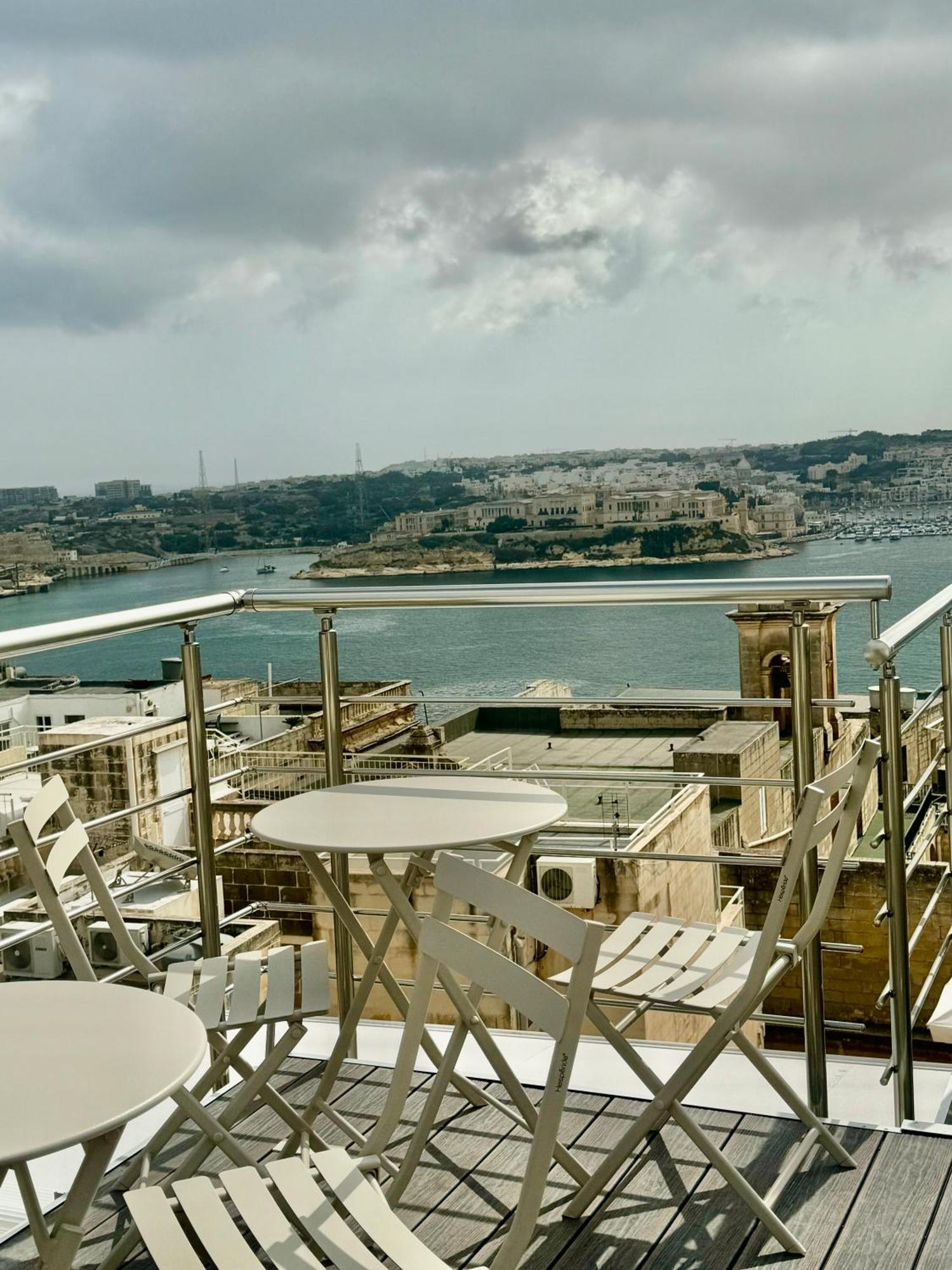 Paulos Aparthotel