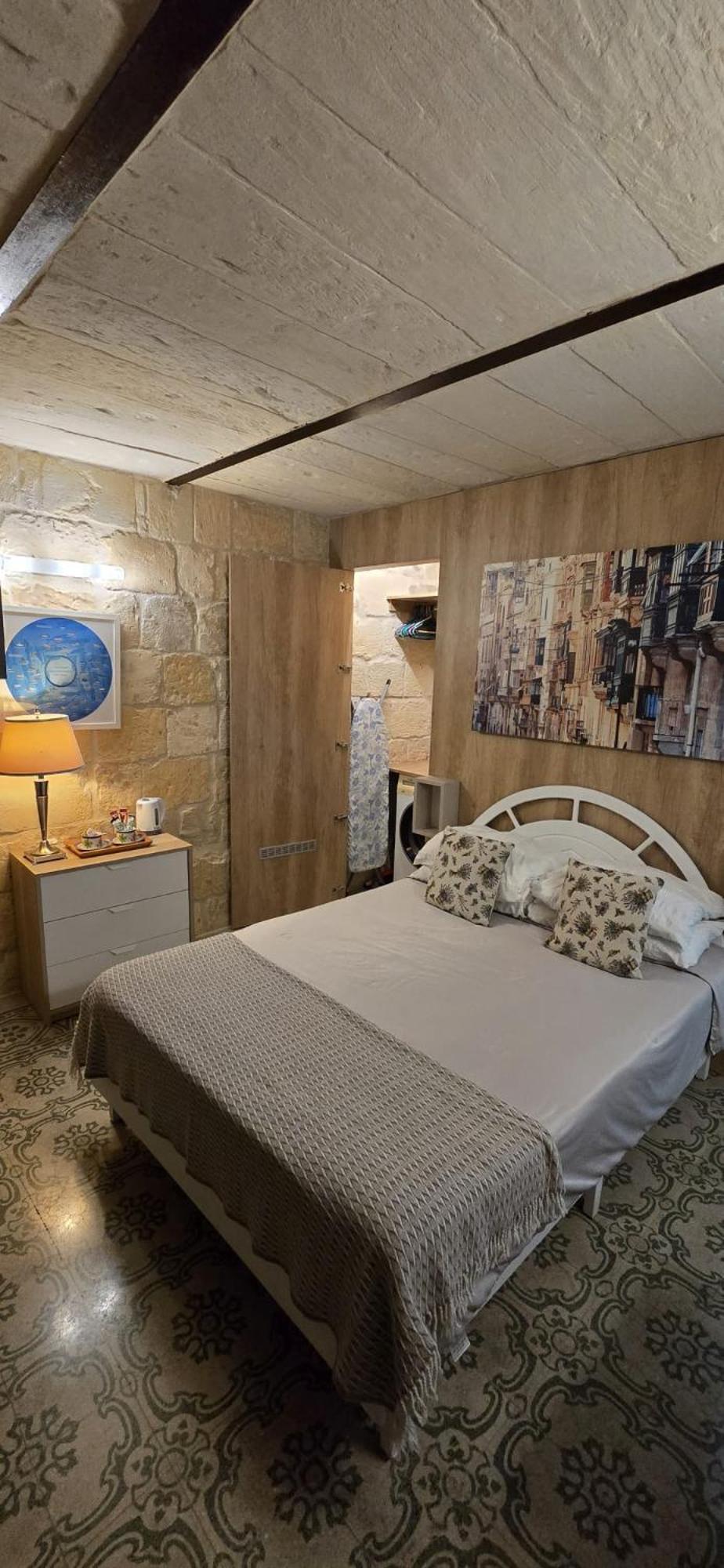 Servants' Quarters *