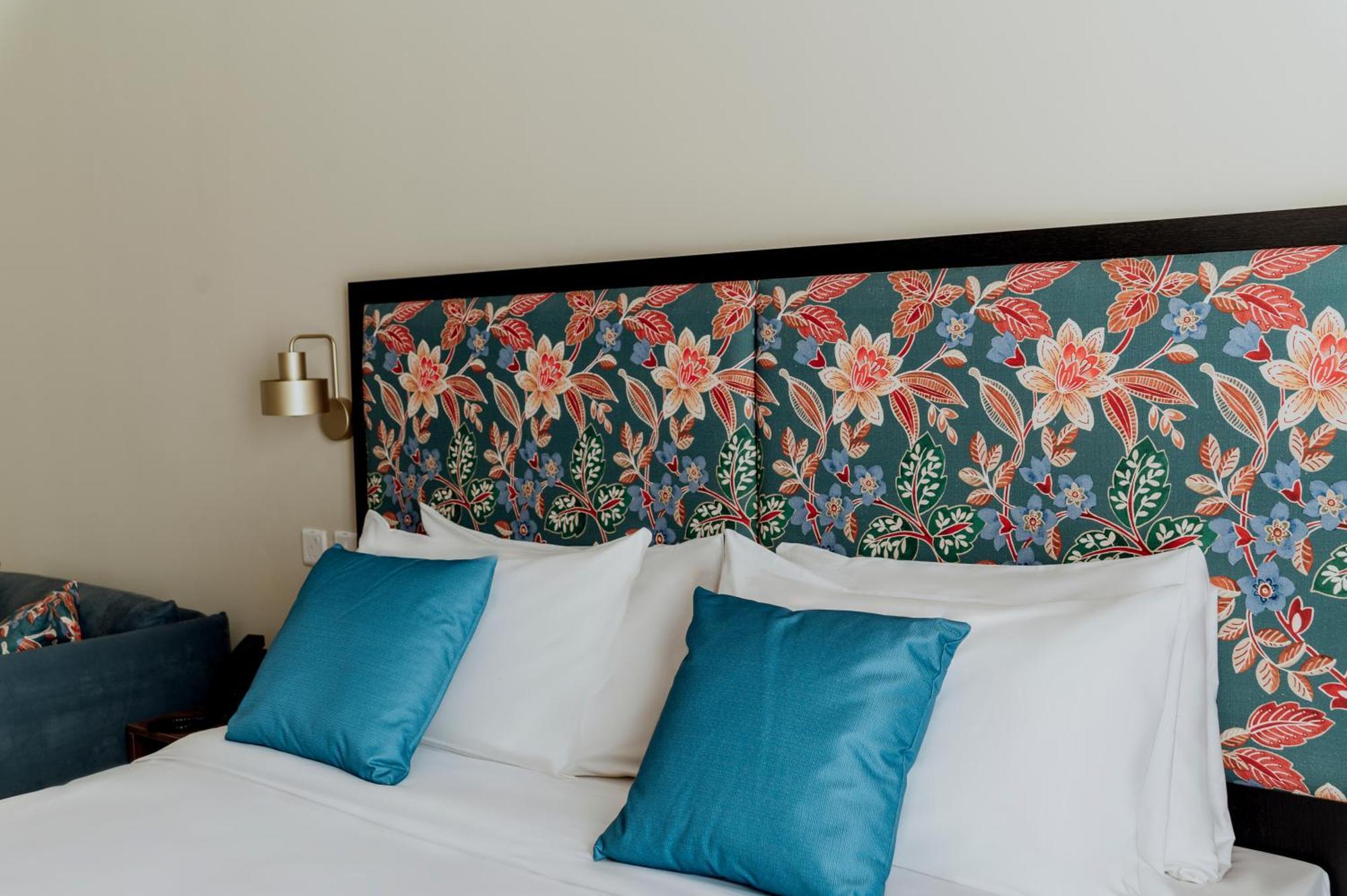 King Charles Hotel