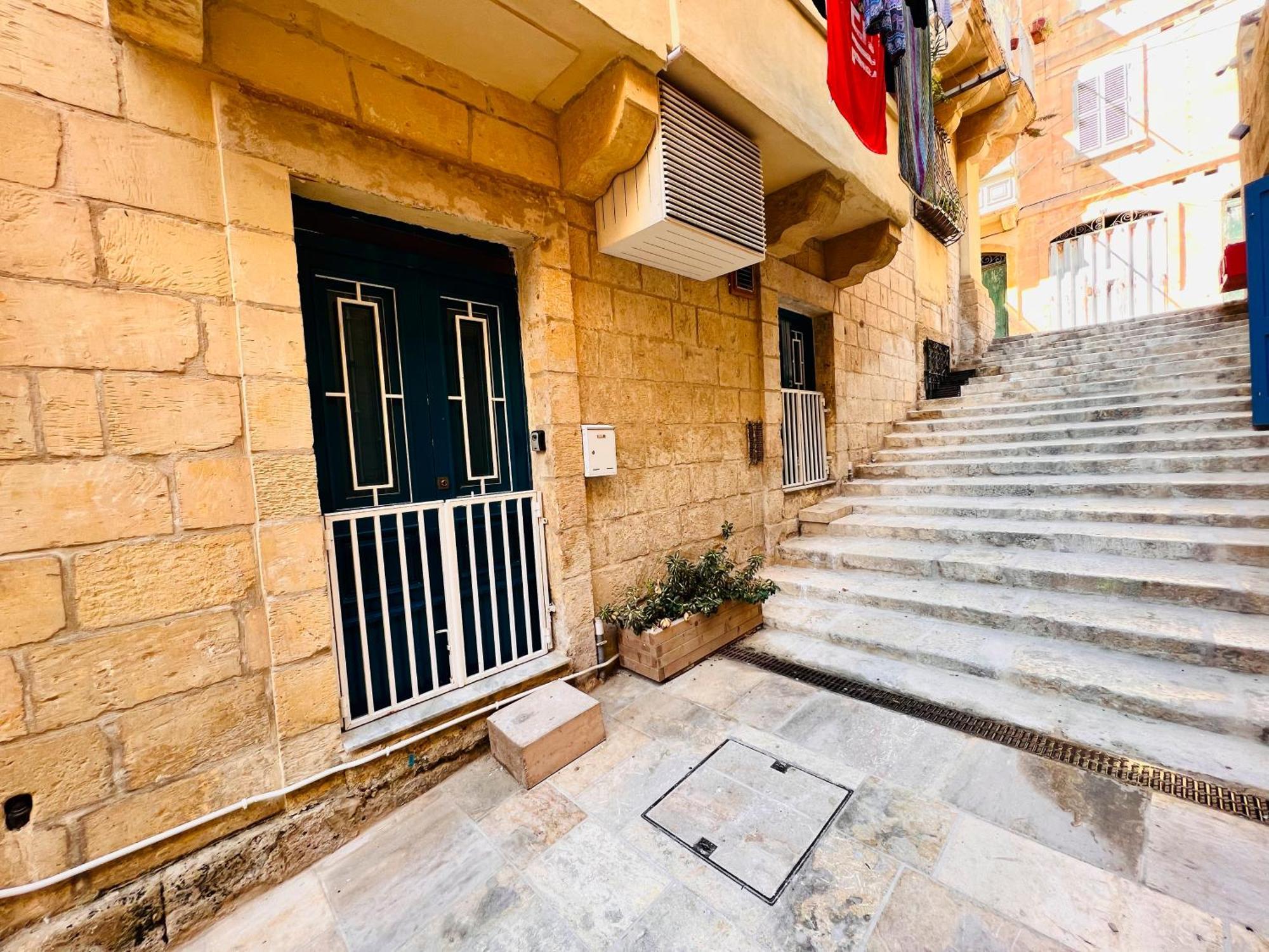 Cozy Charming Townhouse Prime Area * Valletta