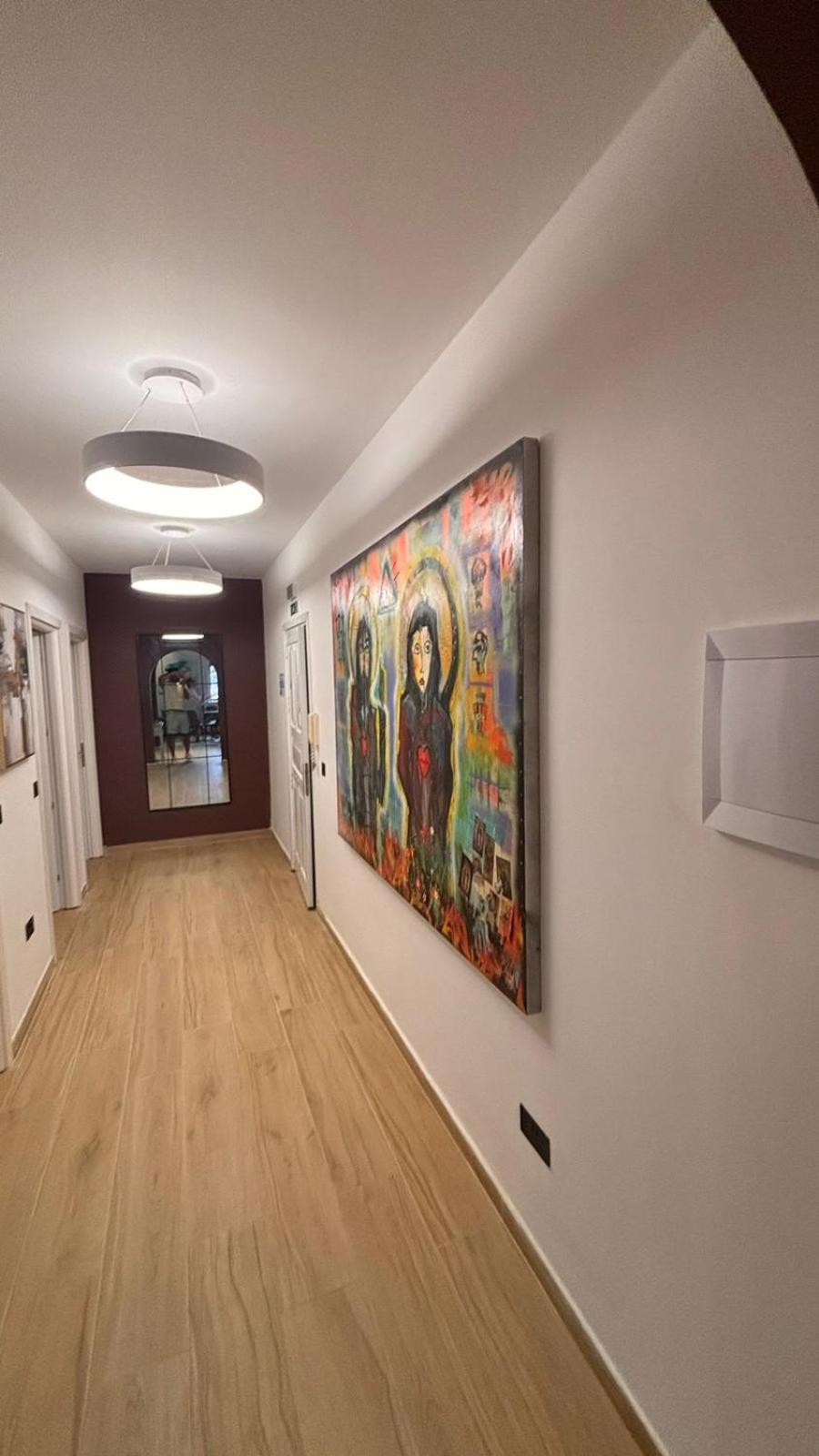 Heart, 3 Apartment