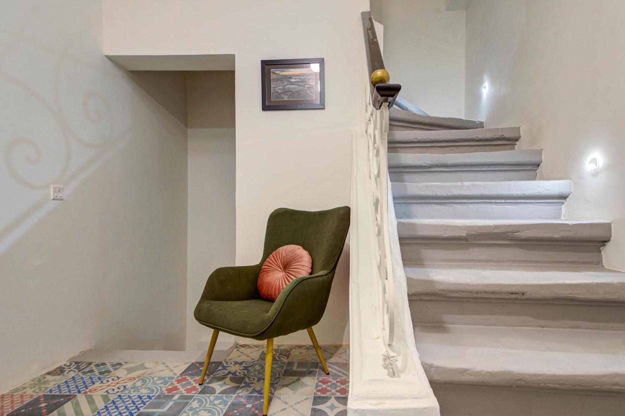 Beautiful, Designer 2br In Heart Of By 360 Estates