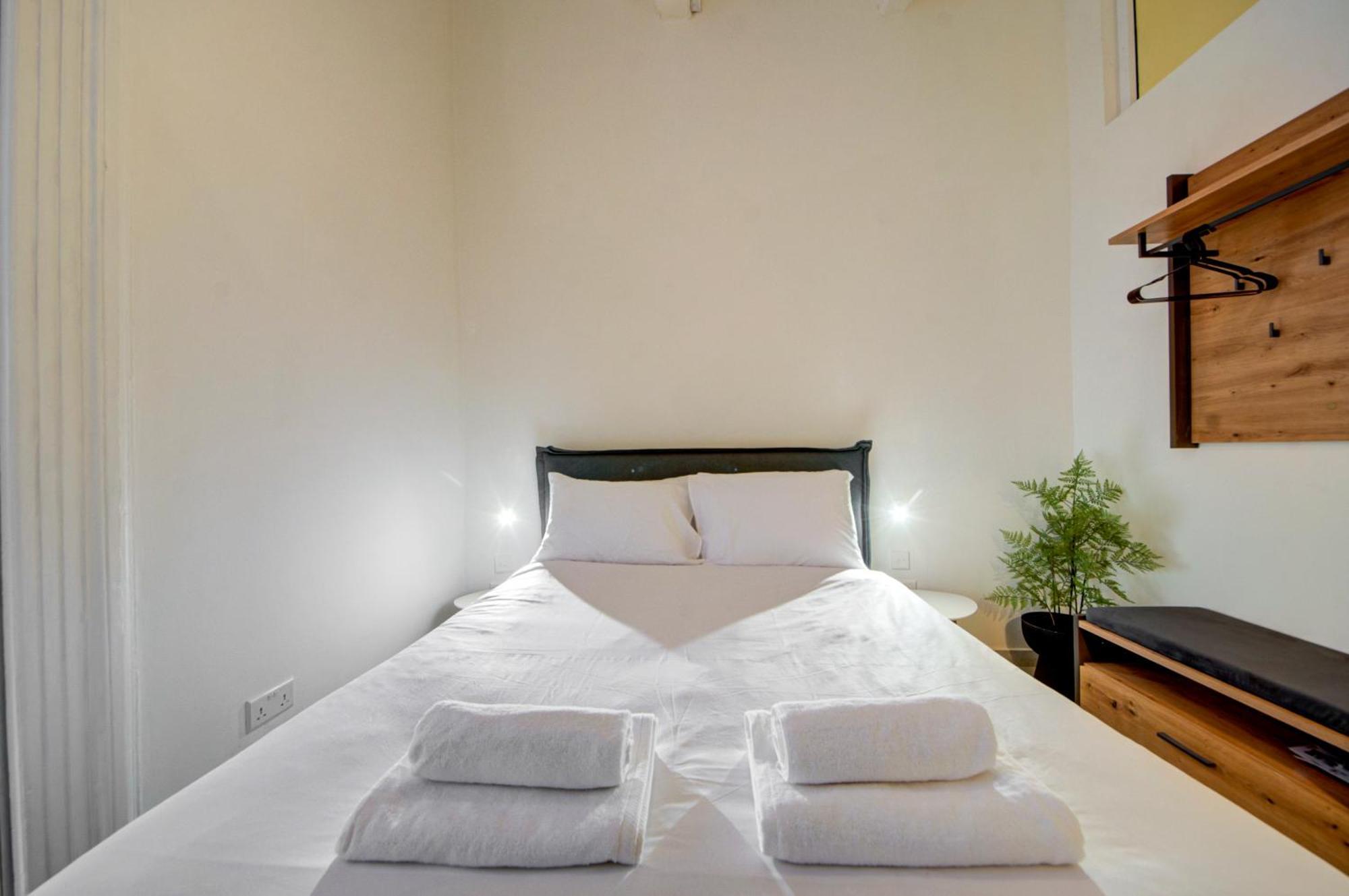 Apartment Beautiful, Designer 2br In Heart Of By 360 Estates *