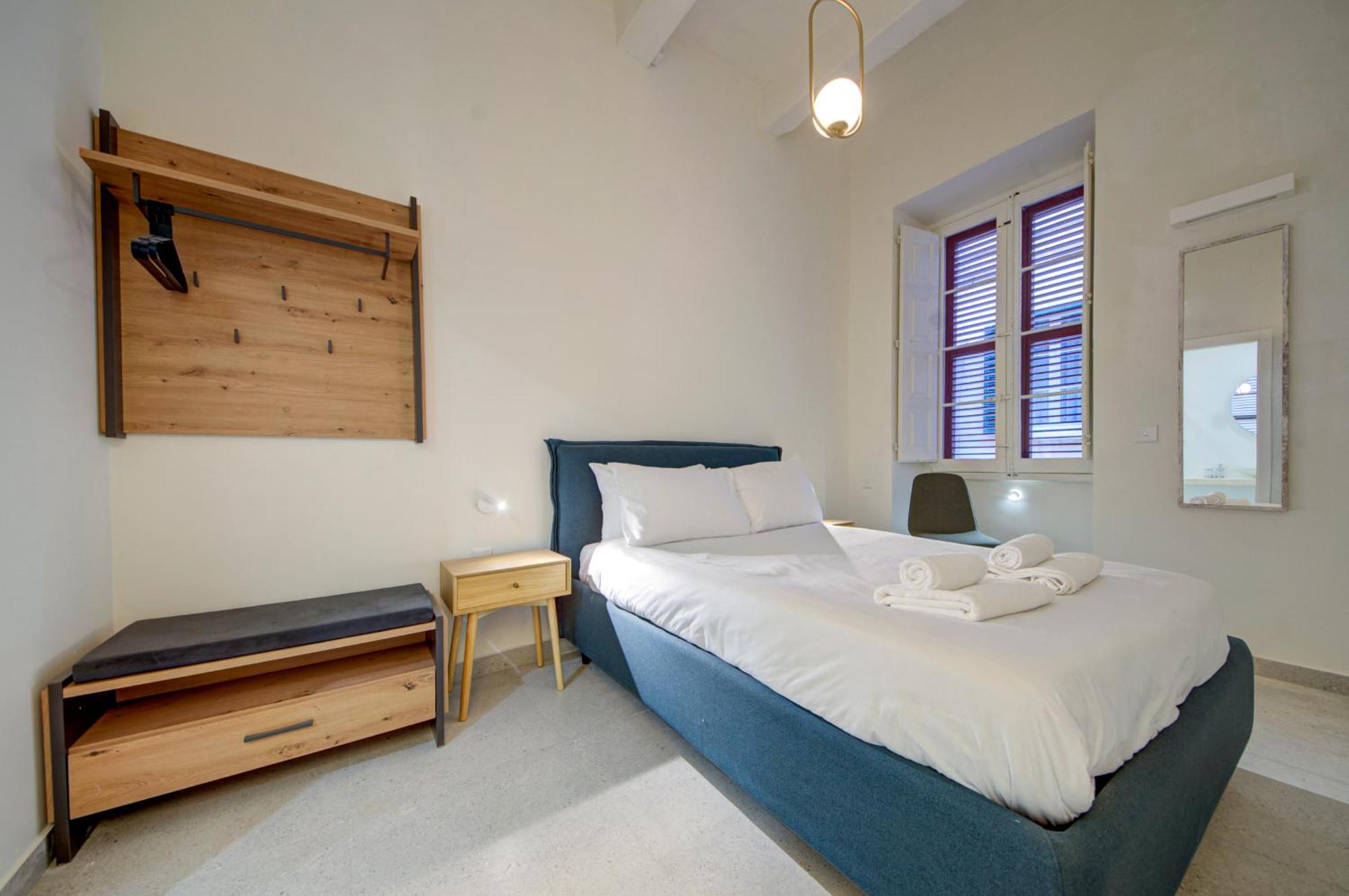 Beautiful, Designer 2br In Heart Of By 360 Estates *