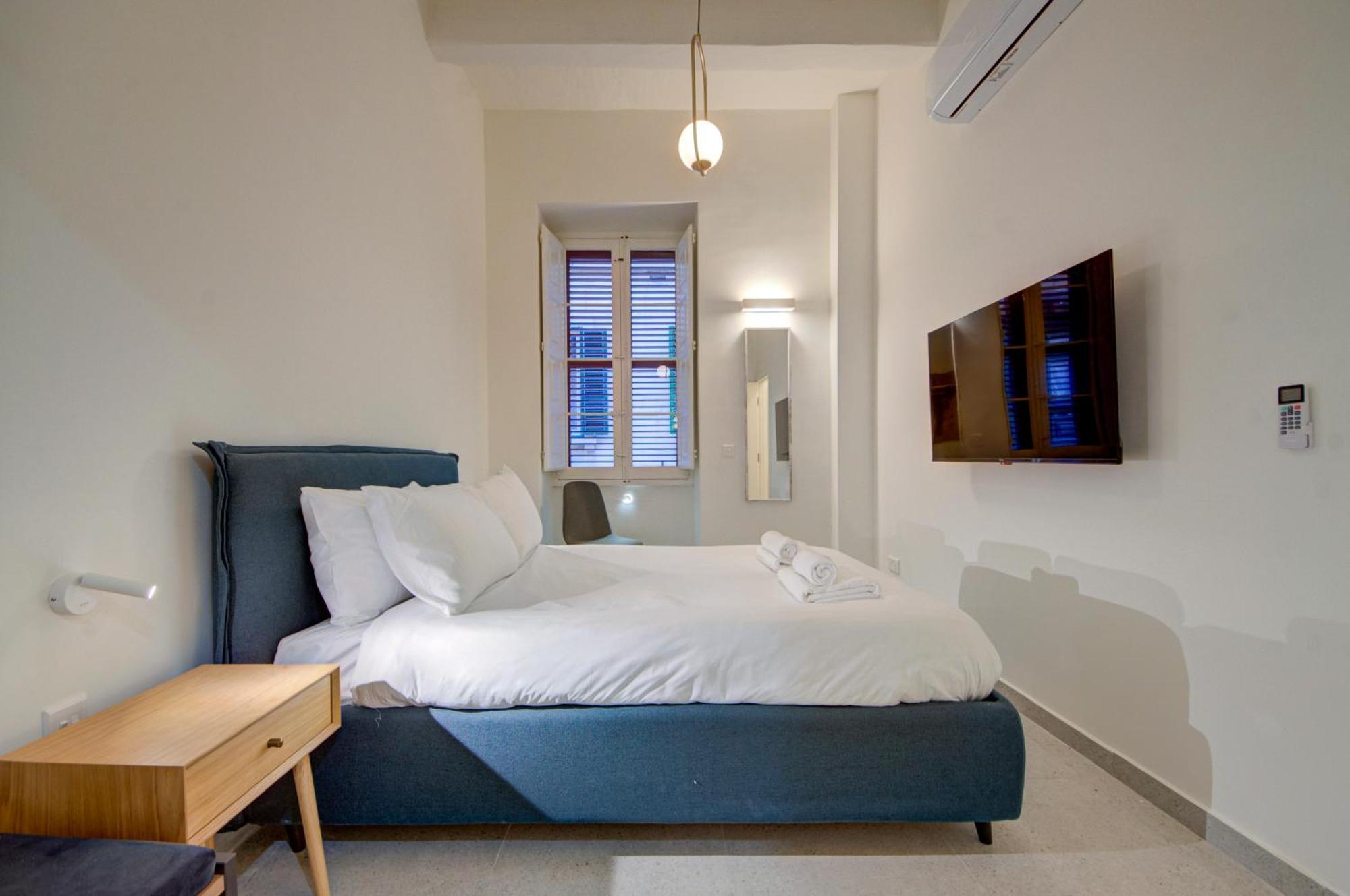 Apartment Beautiful, Designer 2br In Heart Of By 360 Estates *