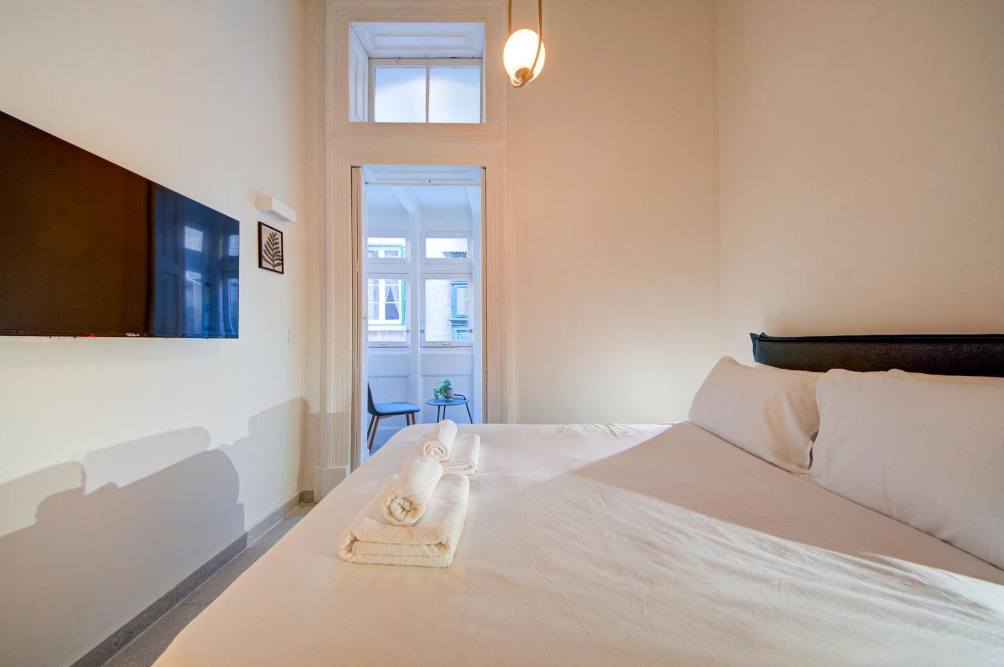 Beautiful, Designer 2br In Heart Of By 360 Estates Apartment Valletta