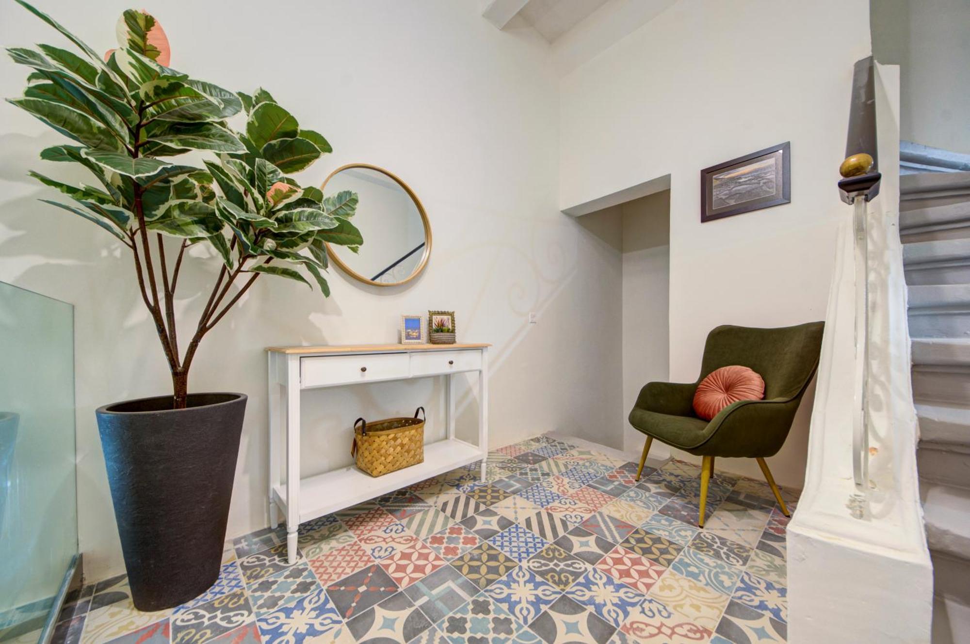 Apartment Beautiful, Designer 2br In Heart Of By 360 Estates Valletta