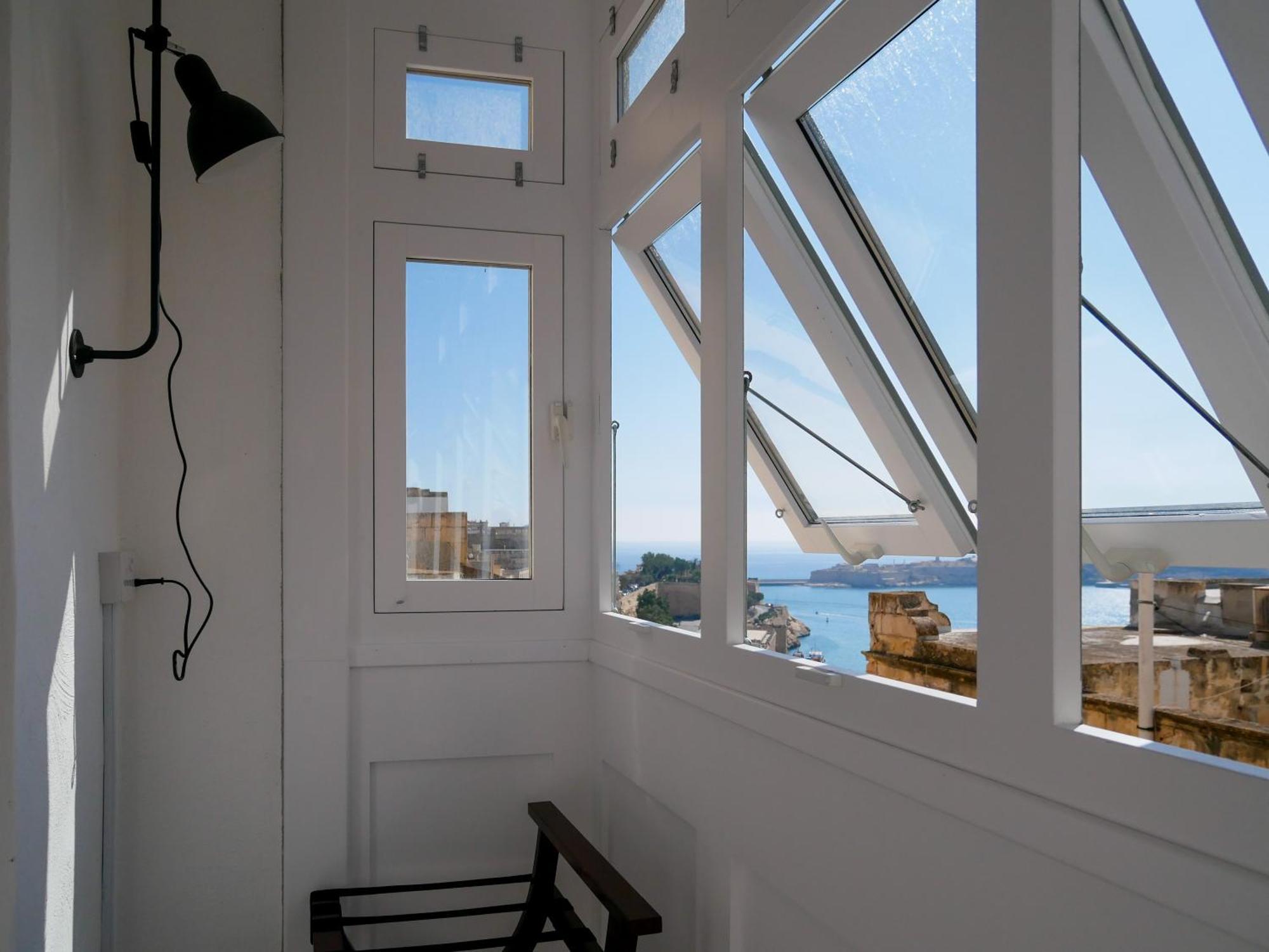 Battery House Valeta