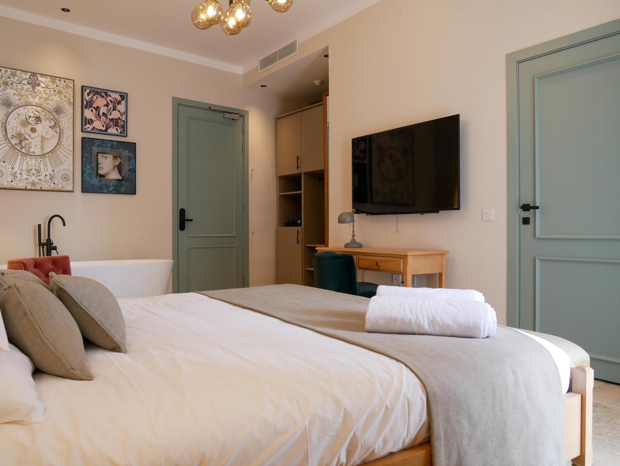 Battery House Hotel